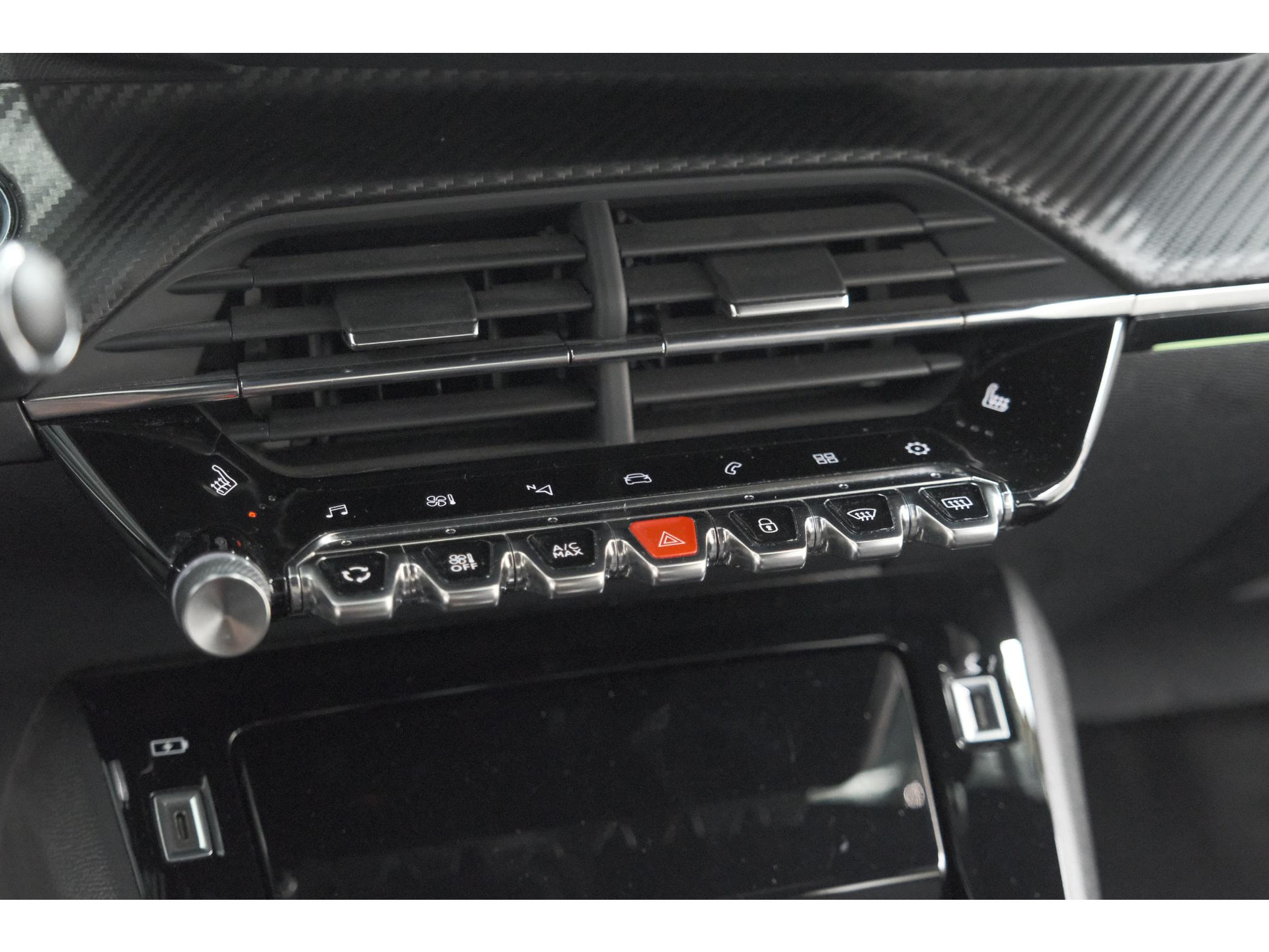 Peugeot 208 PureTech 130 EAT8 GT-Line | Camera | Adaptieve Cruise Control | Stoelverwarming | Navigatie