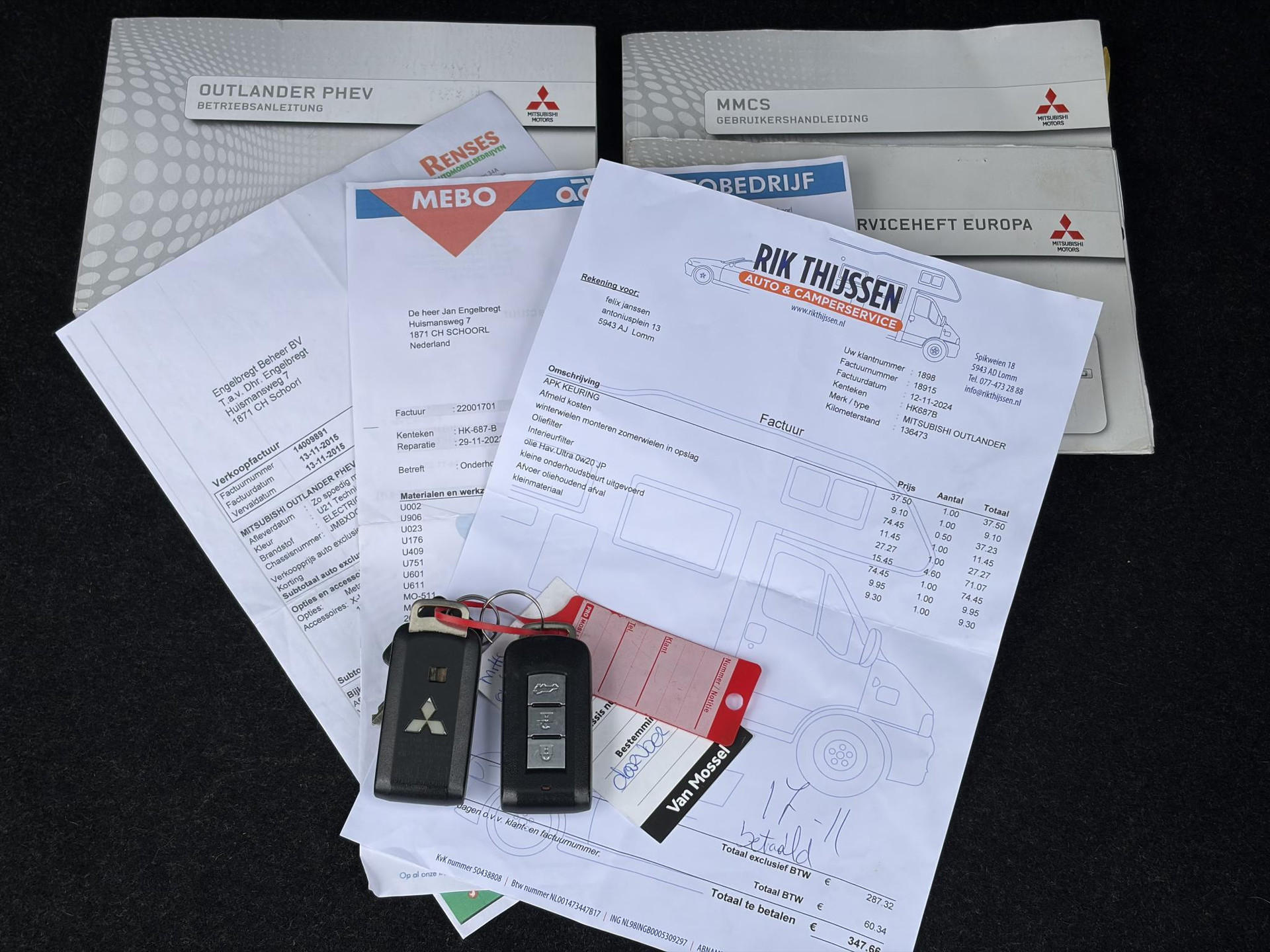 Mitsubishi Outlander 2.0 PHEV Executive Edition Trekhaak,Schuifdak,Leder,Stoelverw-Koeling,Camera,Navi,Keyless,Clima,Cruise,Lm velgen,Pdc,V+A,Rijstrooksensor,Extra velgen,N.A.P,Nieuwe Apk bij Aflevering