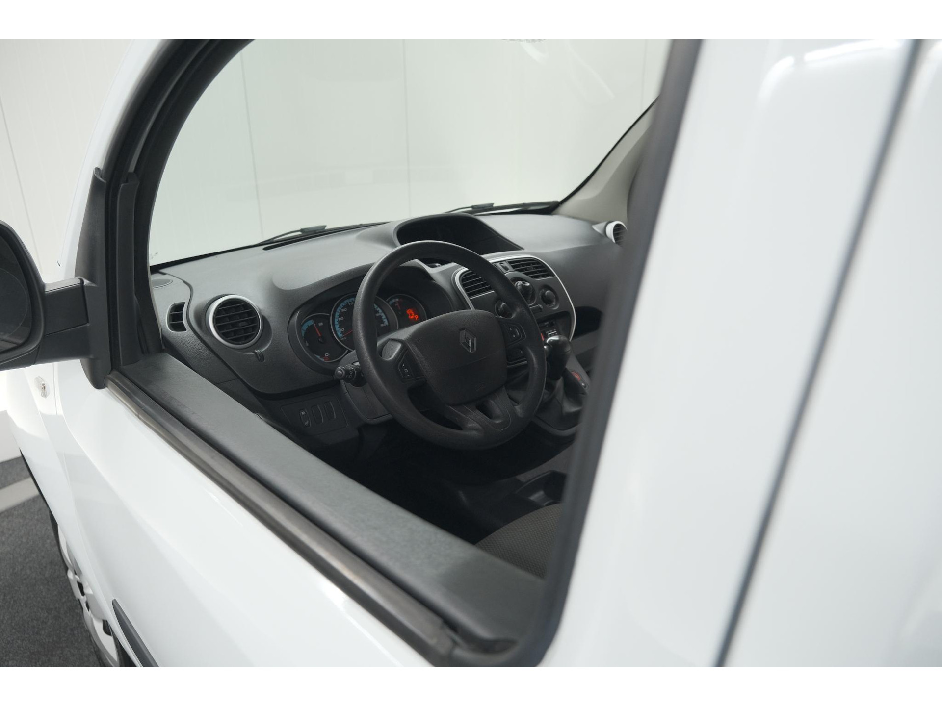 Renault Kangoo E-Tech 33 kWh 82 PK | Koopaccu | Airco | Cruise Control | DAB Radio