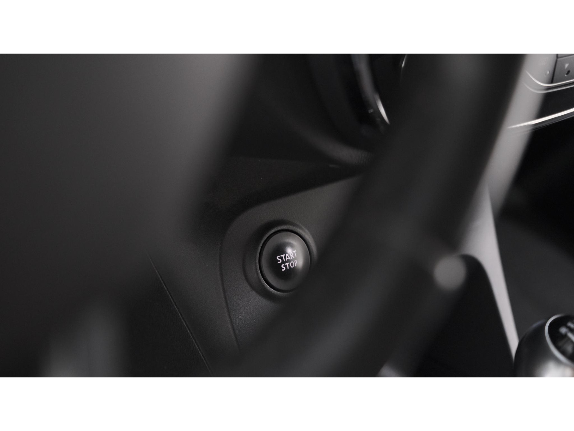 Renault Captur TCe 120 Dynamique | Trekhaak | Camera | R-Link Navigatie | Parkeersensoren