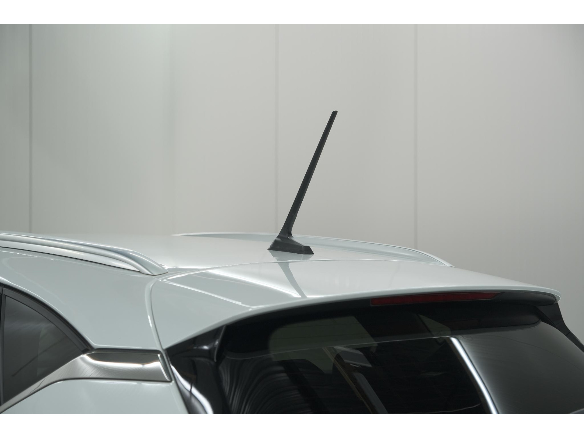 Renault Captur 1.6 E-Tech Plug-in Hybrid 160 Intens | Trekhaak | Camera | Navigatie | Parkeersensoren | Pack Winter