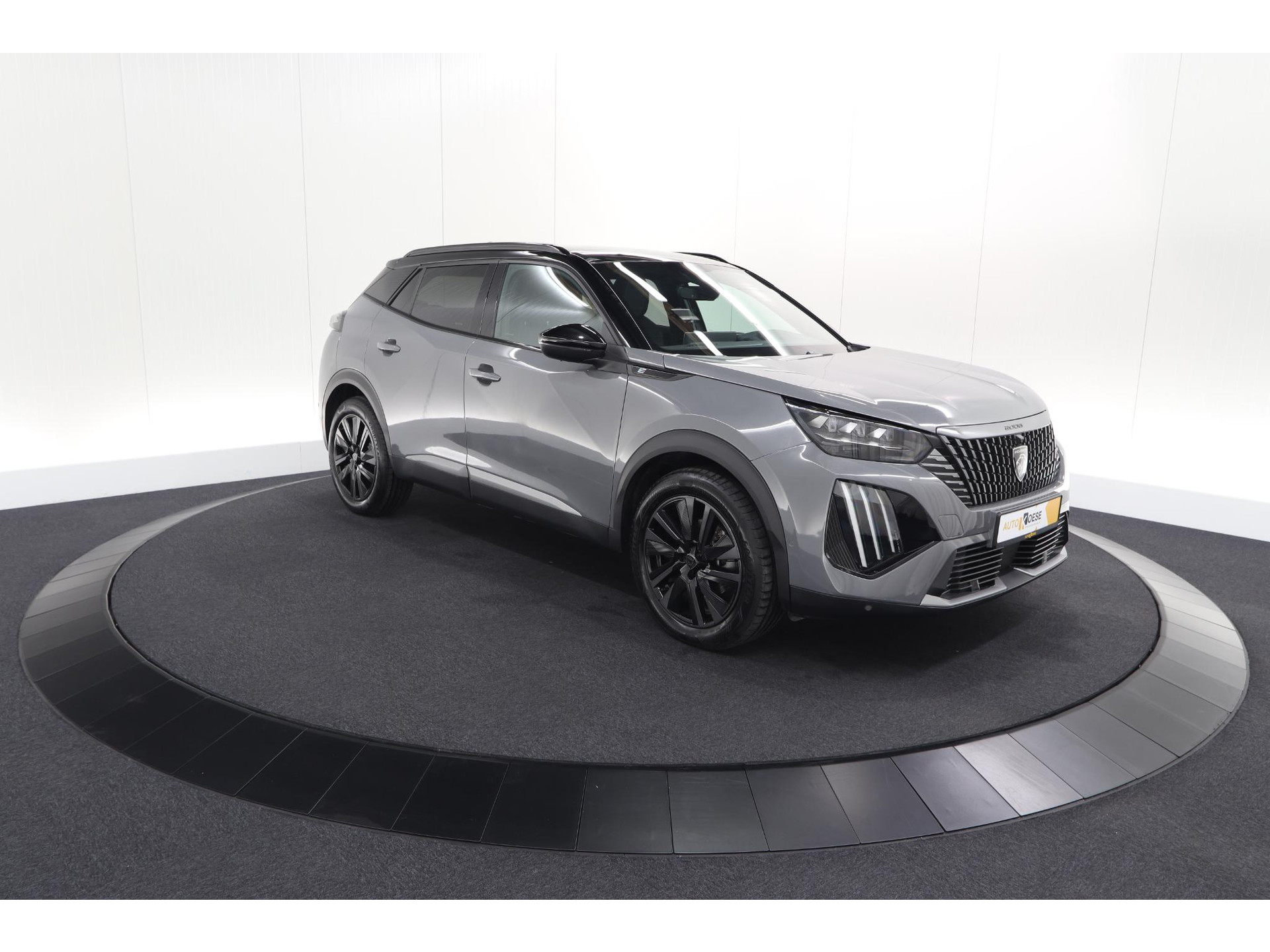 Peugeot e-2008 EV GT Avantage 54 kWh | 96.8% SOH | 11 KW Lader | 360 Camera | Panoramadak | Dodehoekdetectie