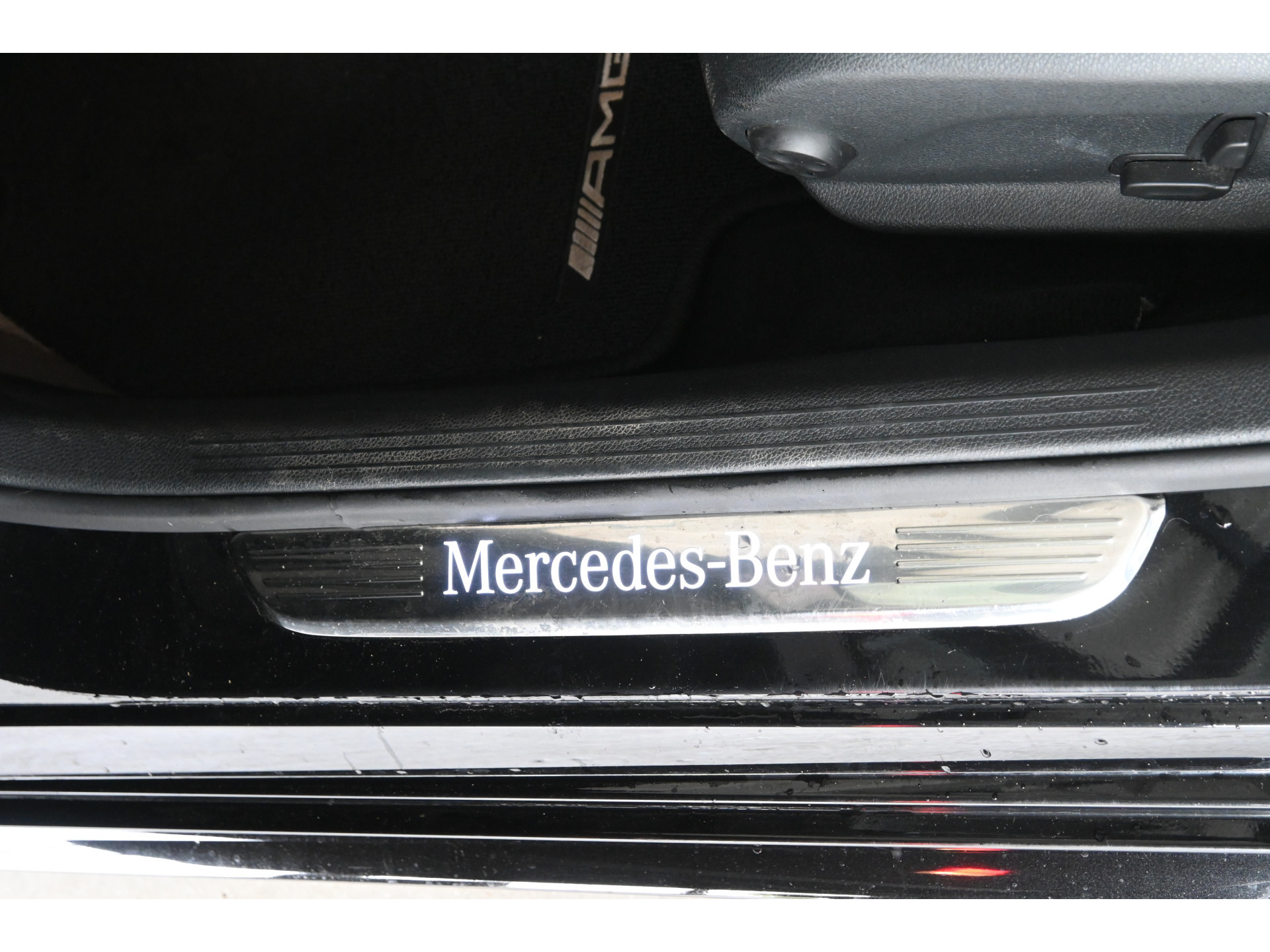 Mercedes-Benz C-klasse Estate 180 Business Solution AMG Line Navigatie Carplay Stoelverwarming Virtual Rijklaarprijs! Inruil Mogelijk!