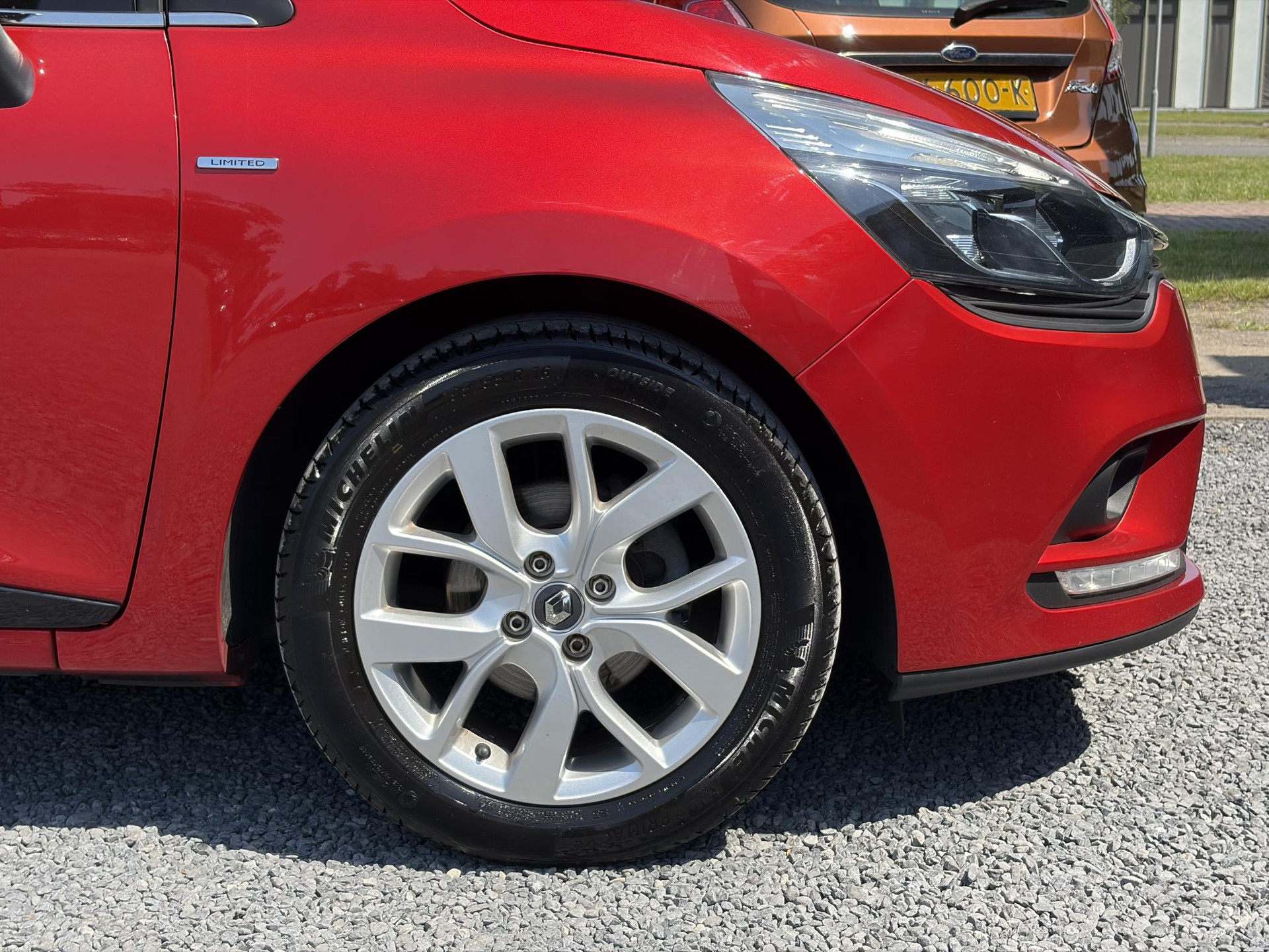 Renault Clio 0.9 TCe Limited Trekhaak,Navi,Keyless,Airco,Cruise,Pdc,Lm velgen,N.A.P,Apk tot 11-2026