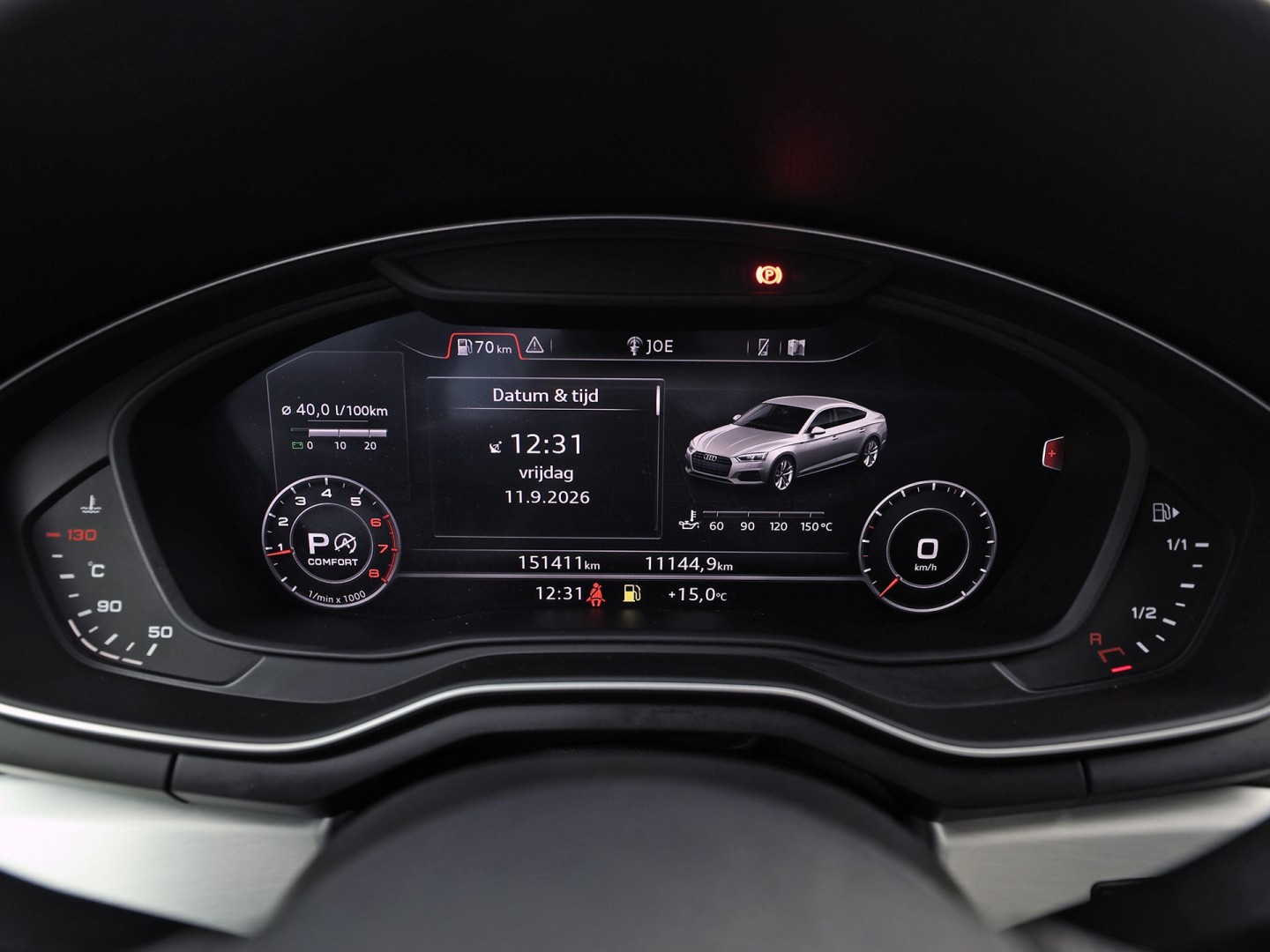 Audi A5 Sportback 2.0 TFSI S-Line Sport 190Pk Automaat (2X S-LINE, VIRTUAL COCKPIT, GROOT NAVI, PLAT SPORTSTUUR, LEDER, STOELVERWARMING, SPORTSTOELEN, GETINT GLAS, PARKEERSENSOREN, NIEUWSTAAT)
