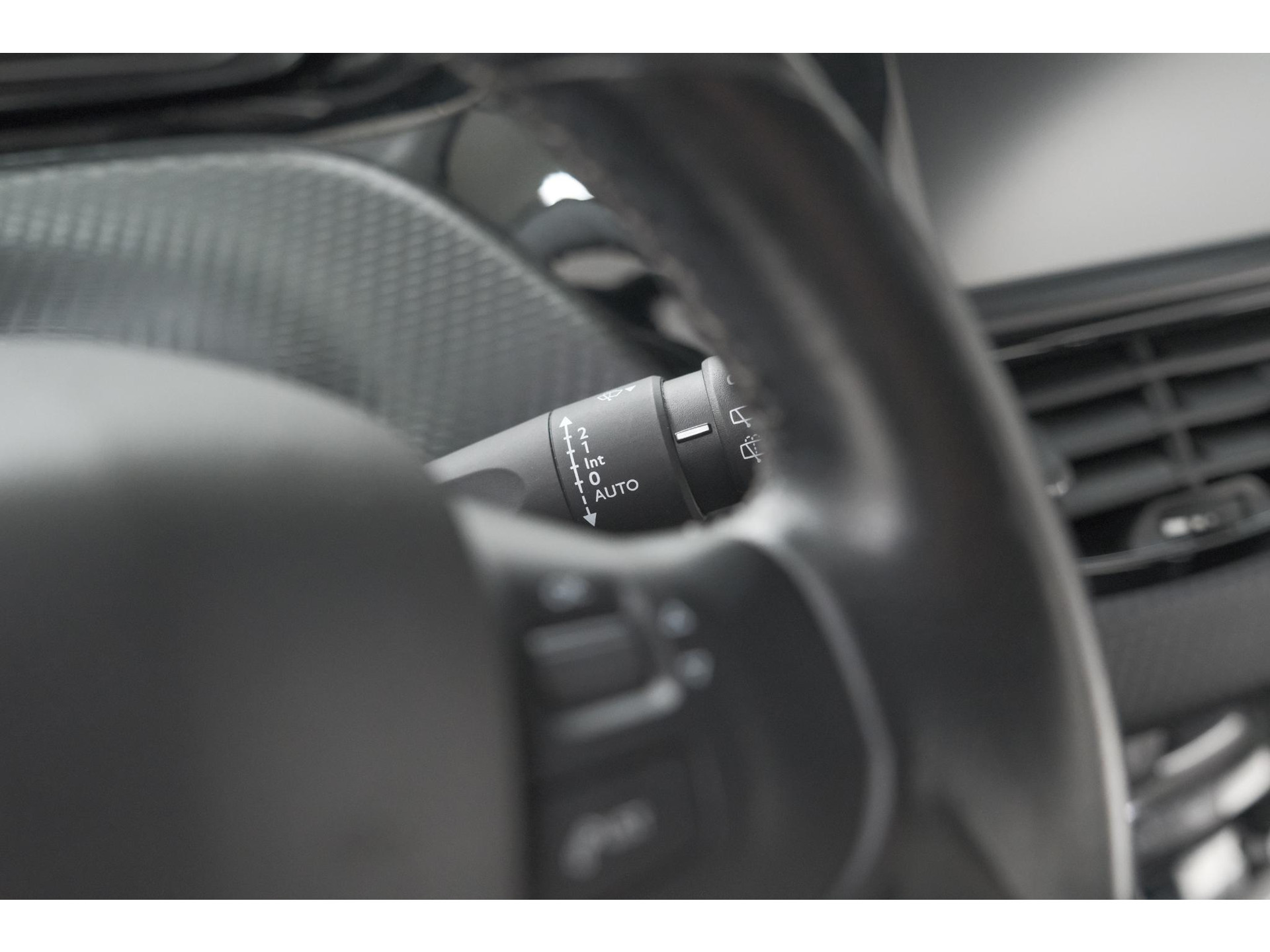 Peugeot 208 PureTech 110 Tech Edition | Camera | Apple Carplay | Parkeersensoren