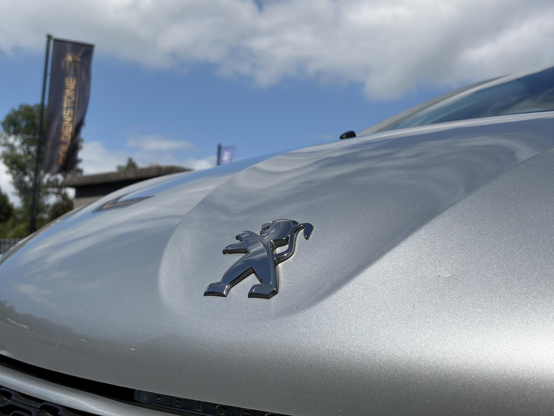 Peugeot 208 1.2 VTi Access ✓D-riem vv in 05-2024✓2e Eigenaar✓Net beurt gehad✓Carplay✓Airco✓Cruise✓5 Deurs✓Weinig km✓Zeer Zuinig✓N.A.P✓Apk tot 04-2027