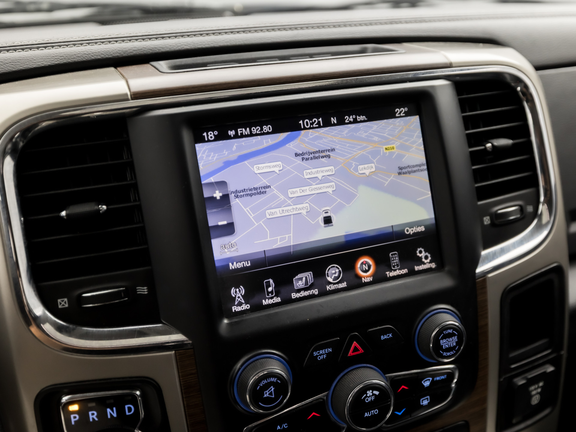Dodge Ram 5.7 V8 4x4 Quad Cab 6'4 402Pk Automaat (MARGE, SCHUIFDAK, LUCHTVERING, STOELKOELING/VERWARMING, NAVIGATIE, CAMERA, LEDER, MEMORY SEATS, TREEPLANKEN, TREKHAAK, KEYLESS, GETINT GLAS, NIEUWE APK, NIEUWSTAAT)
