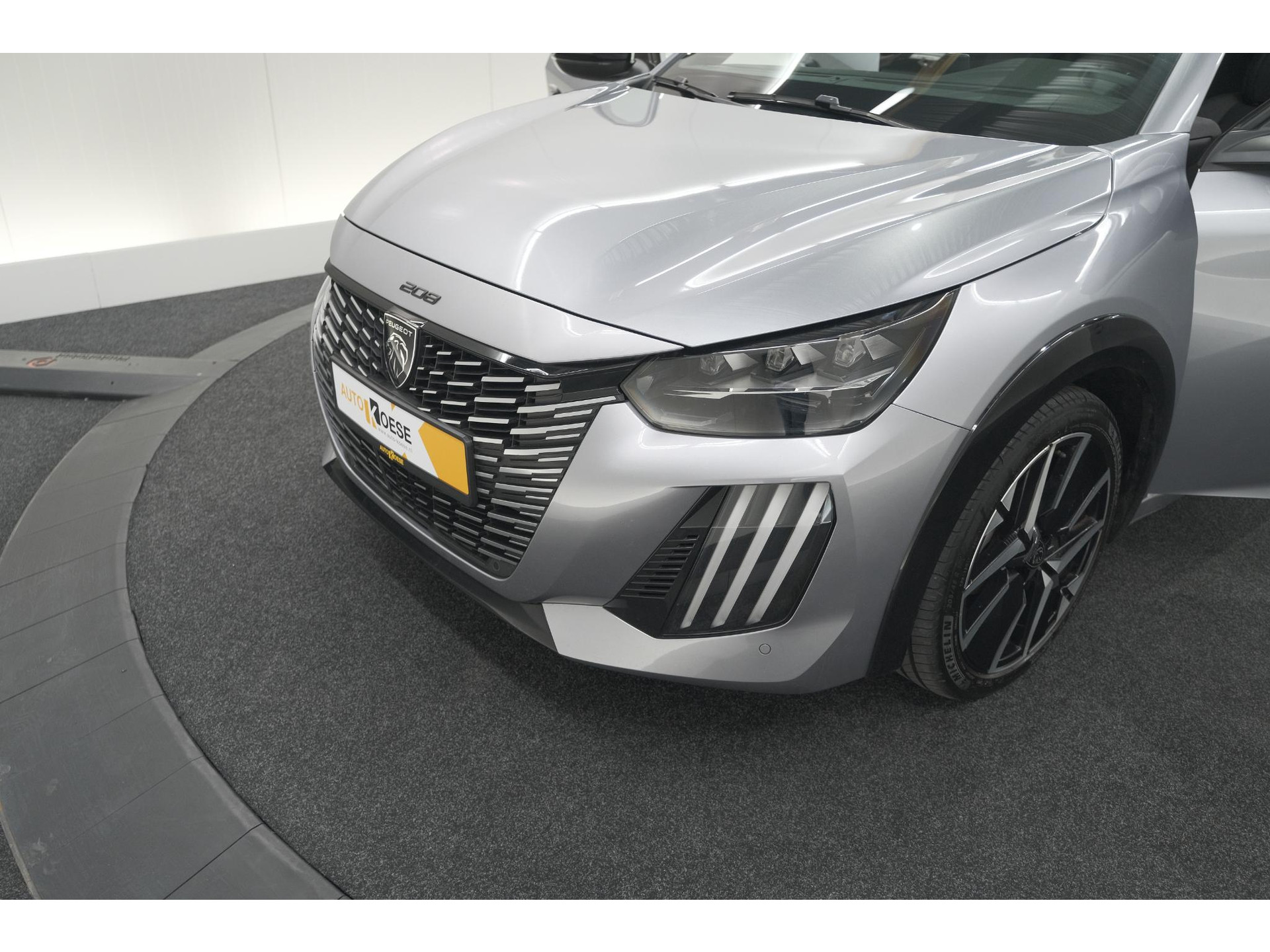 Peugeot 208 Hybrid 136 e-DCS6 GT Camera | Apple Carplay & Android Auto | Parkeersensoren