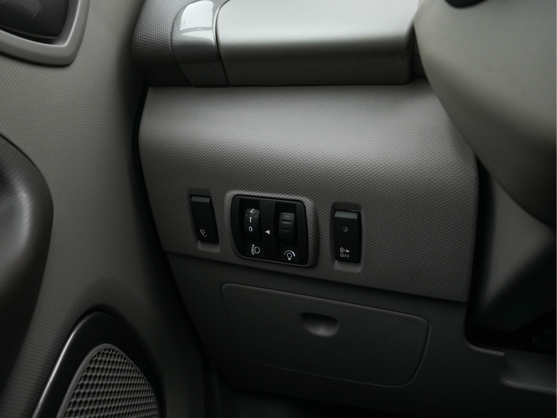 Renault ZOE (inclusive-battery) Q90 Bose 41 kWh Quickcharge Edition One (3-Fase-43 kW) {SOH-92%} Aut.*LEATHER | FULL-LED | DIGI-COCKPIT | HEATED-COMFORTSEATS | BOSE-PREMIUM-AUDIO | CAMERA | R-LINK | PDC | PRIVACY-GLASS |  17"ALU*