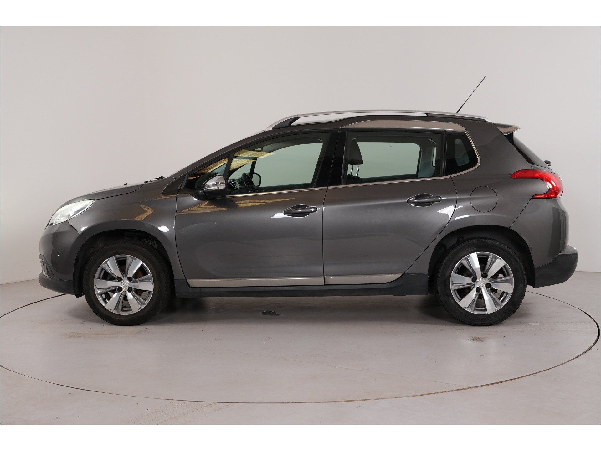 Peugeot 2008 1.2 PureTech Allure | Trekhaak | Cruise | Navi | Climate |