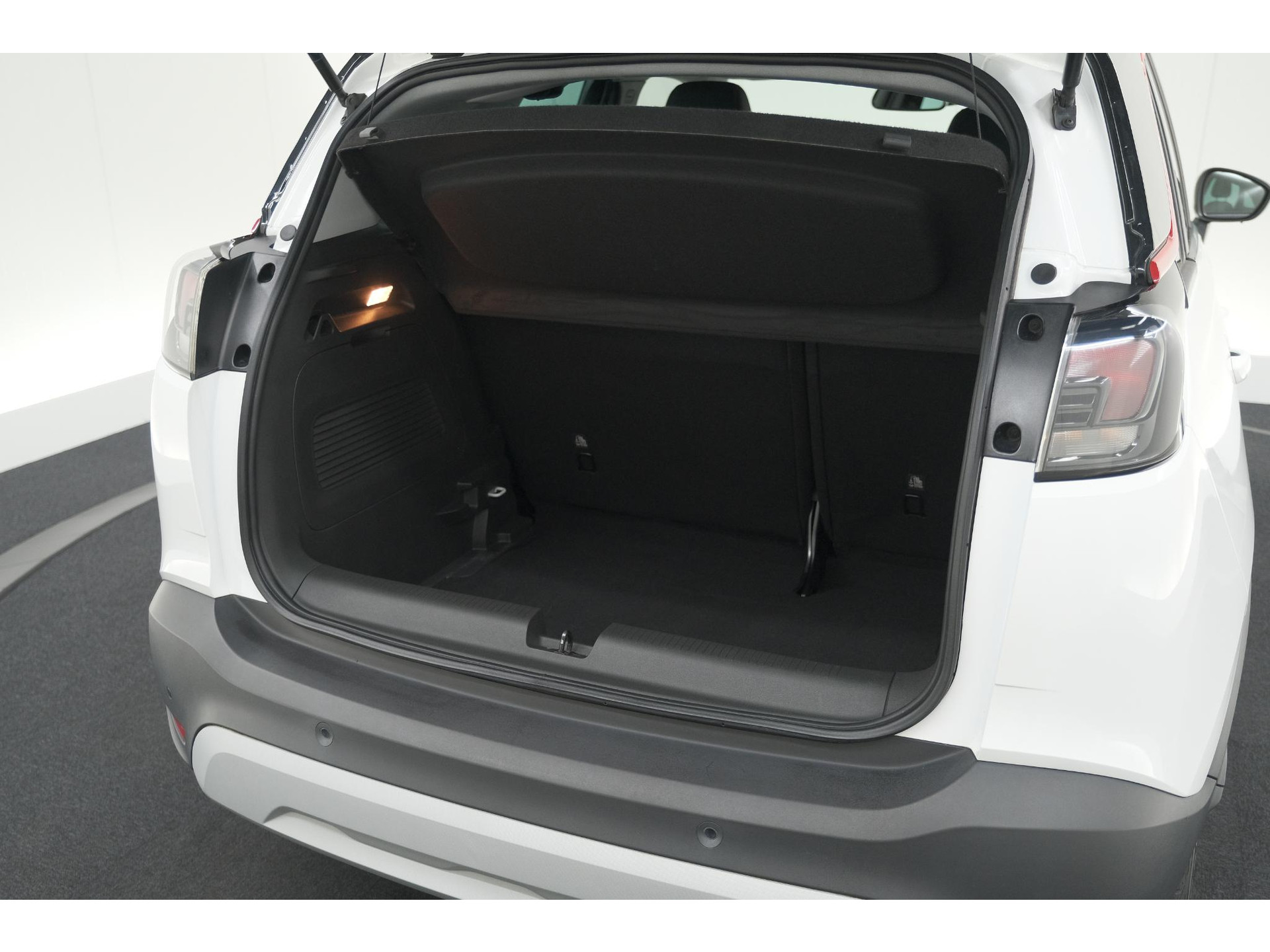Opel Crossland Turbo 110 GS Line | Trekhaak | Camera | Apple Carplay | Navigatie | Parkeersensoren voor + Achter