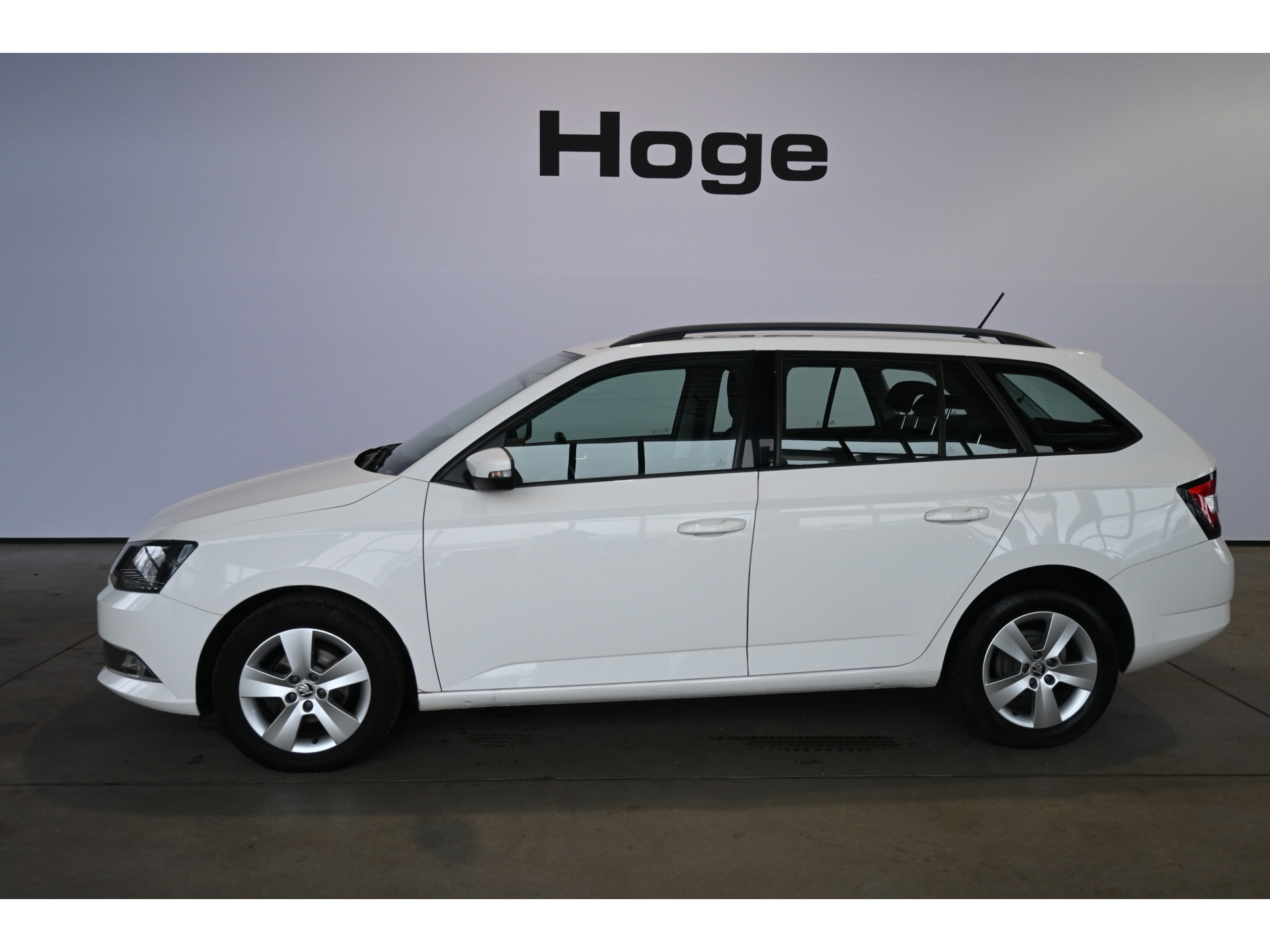 ŠKODA Fabia Combi 1.0 TSI Ambition Business Airco Navigatie Cruise Control Rijklaarprijs Inruil Mogelijk!
