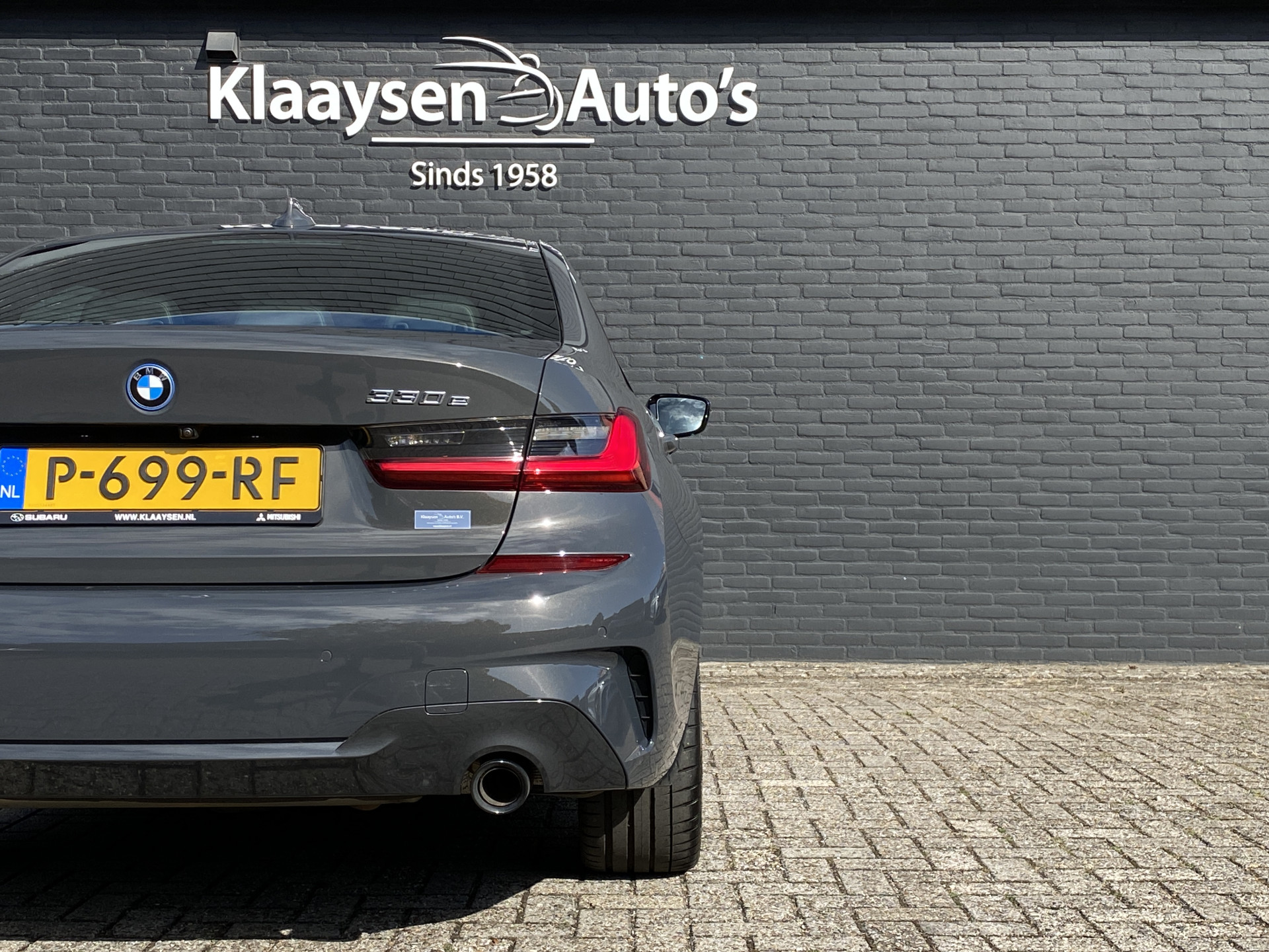 BMW 3-serie 330e High Executive M-Sport | 1e eigenaar | dealer onderh. | schuifdak | leder sportstoelen | camera | BTW auto