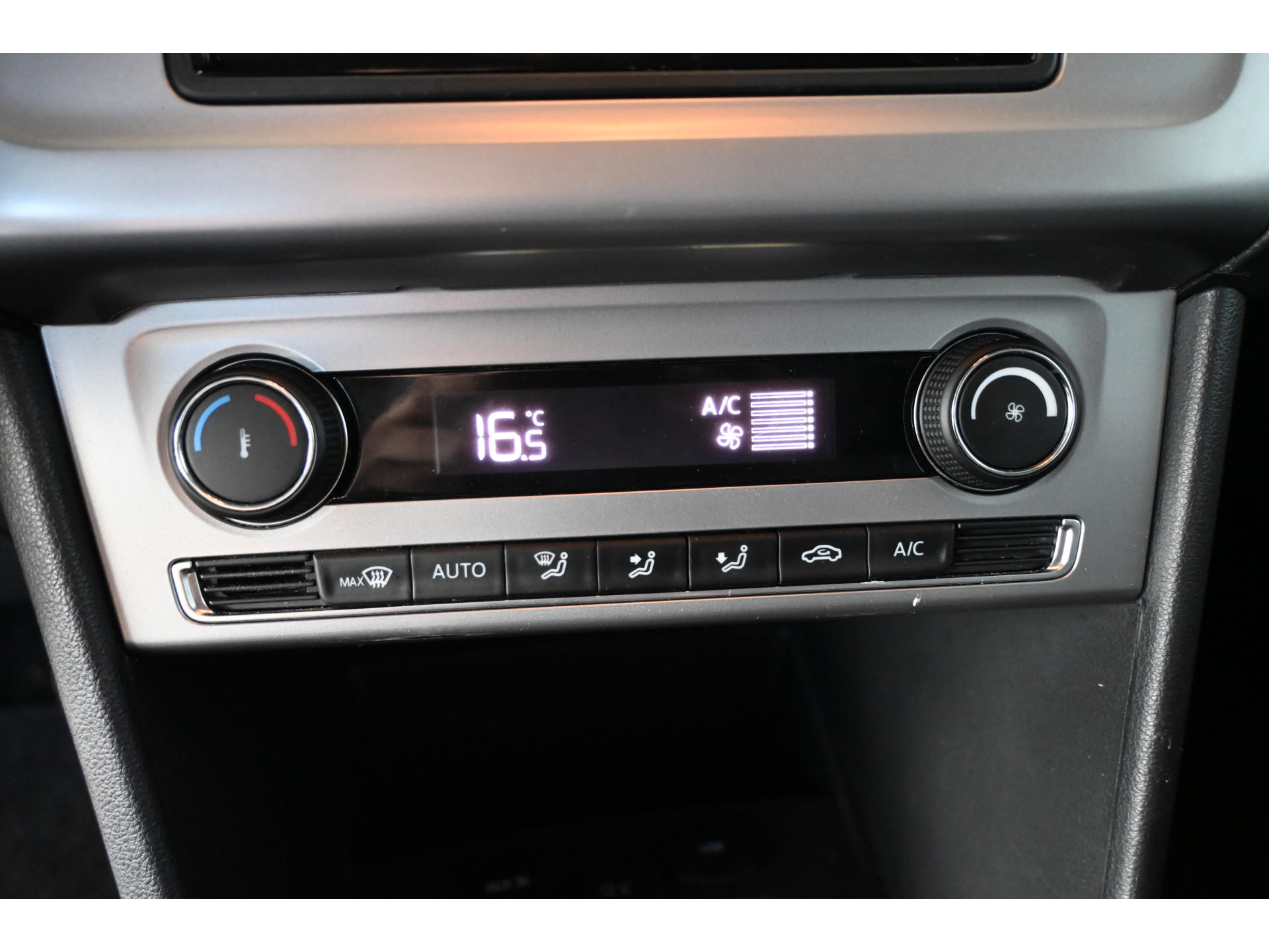 Volkswagen Polo 1.0 BlueMotion Edition Clima Navigatie Cruise Control Goed Onderhouden! Inruil Mogelijk!