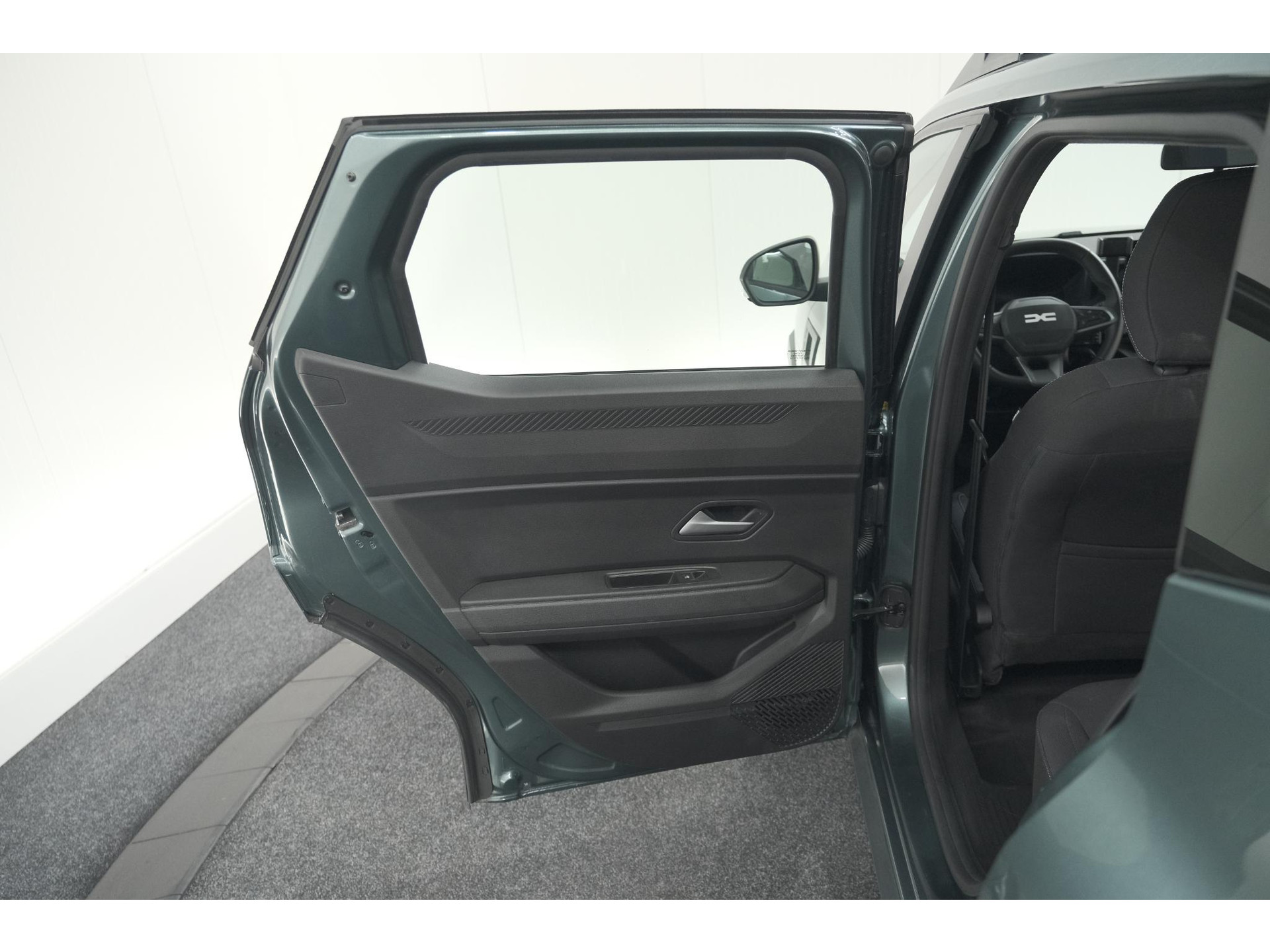 Dacia Duster Mild Hybrid 130 Expression | Camera | Stoelverwarming | Apple Carplay | Navigatie