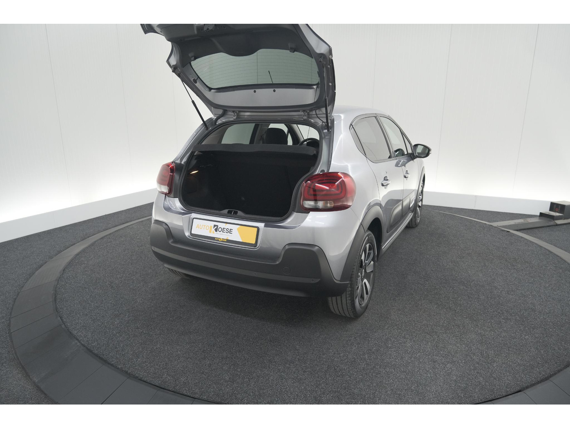 Citroen C3 PureTech 110 EAT6 Max | Parkeersensoren | Apple Carplay | 16 Inch Lichtmetalen Velgen