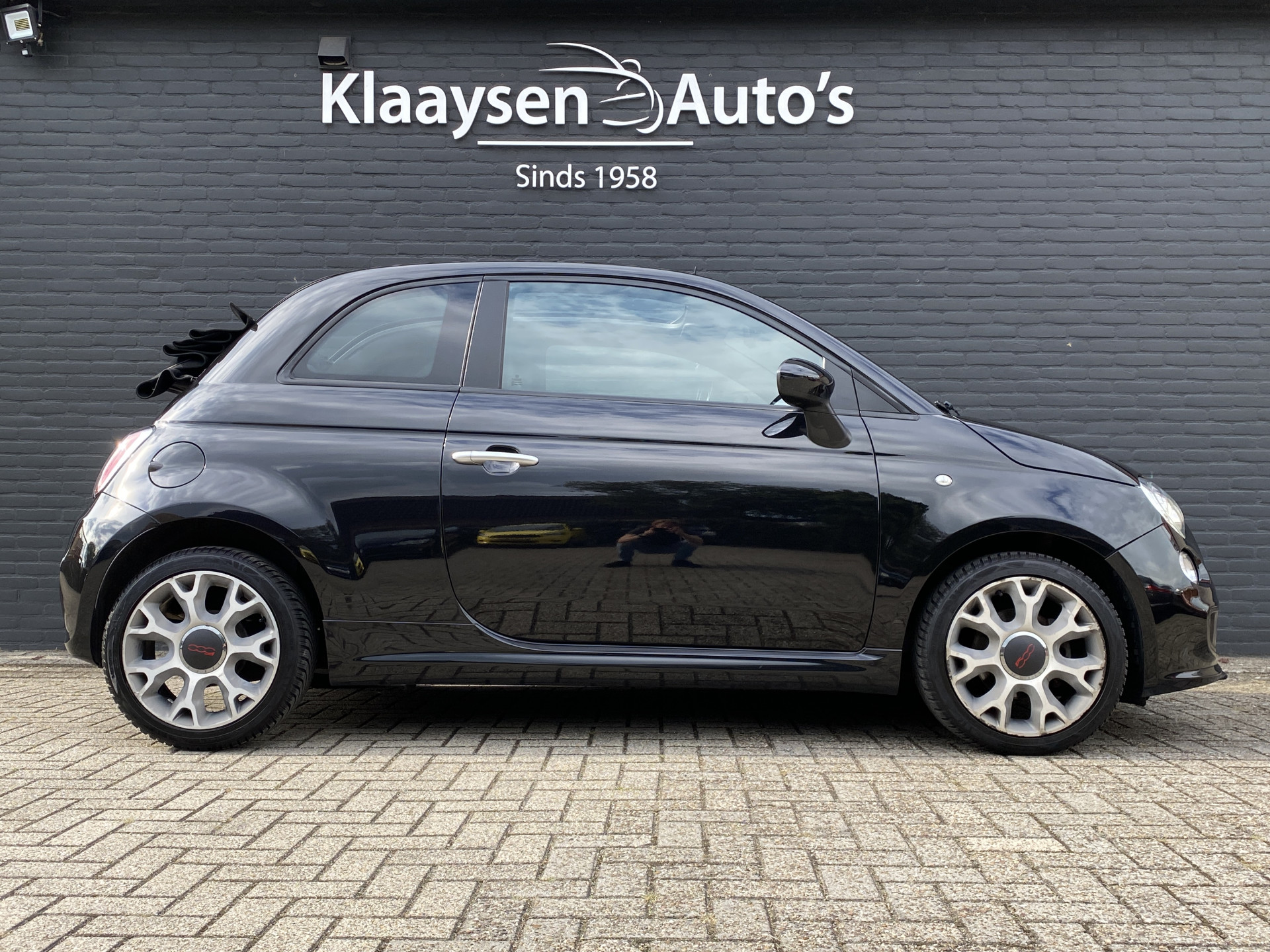 Fiat 500 C 0.9 TwinAir Turbo 500S Sport | leder interieur | climate control | parkeersensoren | all season banden | NL auto