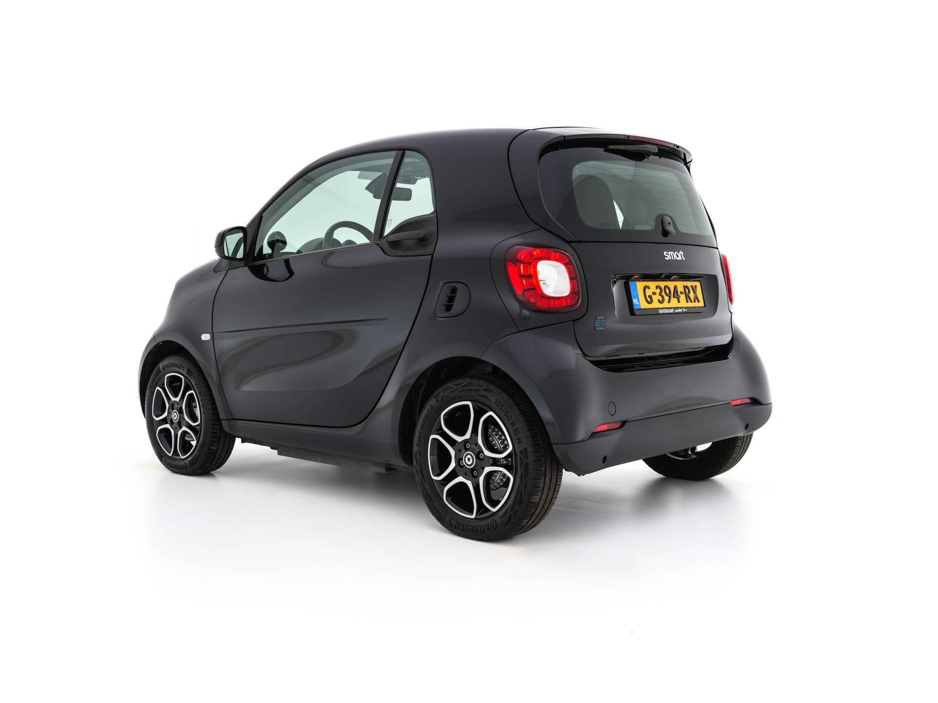 Smart fortwo EQ Business Solution 18 kWh [ 3-Fase ] ( SOH-93%) Aut. *PANO | LEATHER | NAVI-FULLMAP | CAMERA | HEATED-COMFORTSEATS | AIRCO | CRUISE | AMBIENT-LIGHT | 15''ALU*