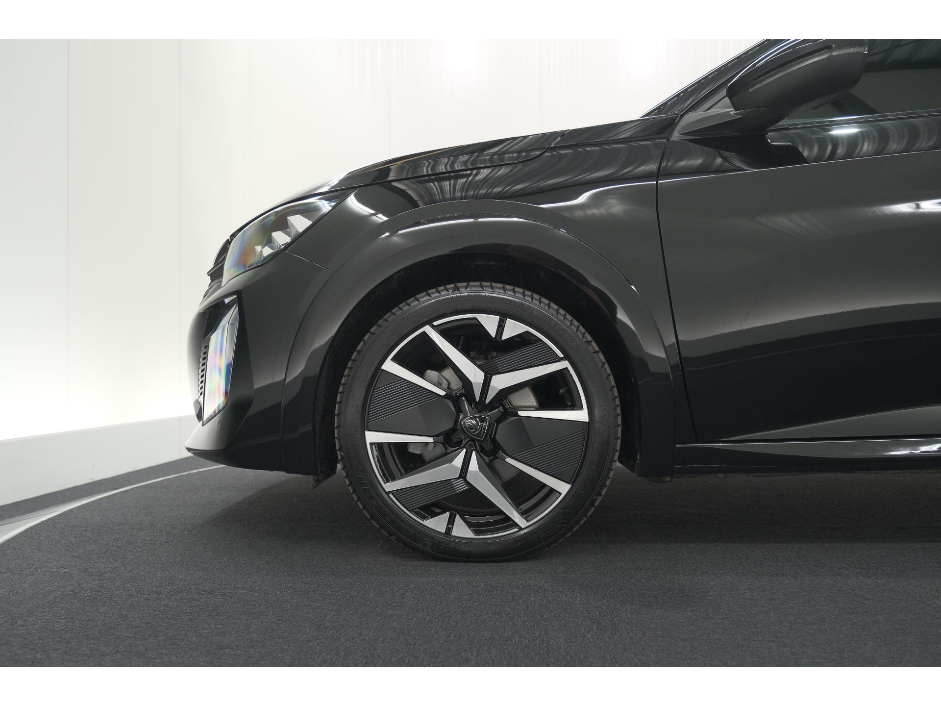 Peugeot 208 1.2 Hybrid 145 e-DCS6 GT | Alcantara Pakket | Camera | Apple Carplay | Stoelverwarming