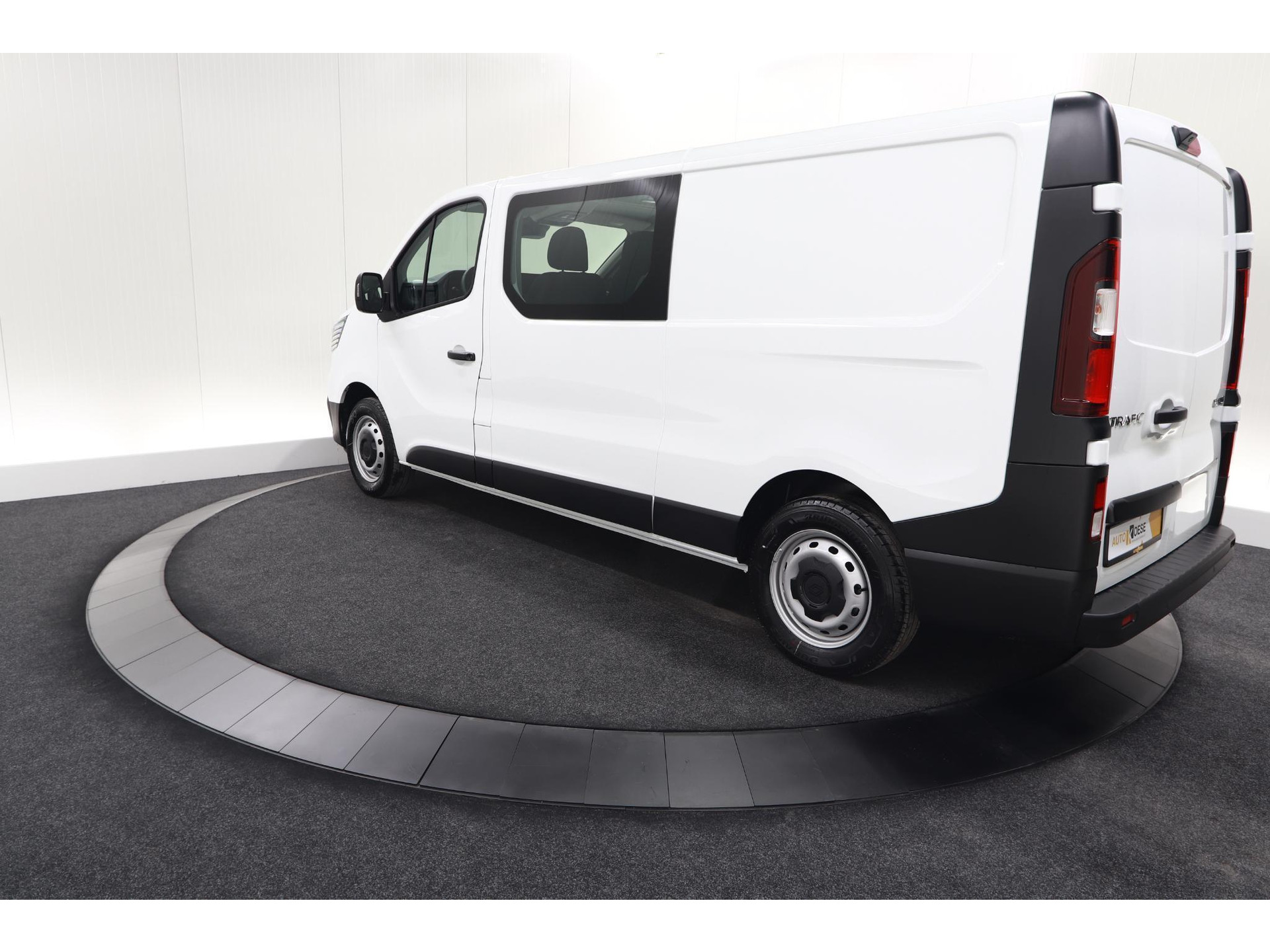 Renault Trafic 2.0 Blue dCi 130 T29 L2H1 Advance DC | 6 Zitplaatsen | Camera | Apple Carplay | Navigatie