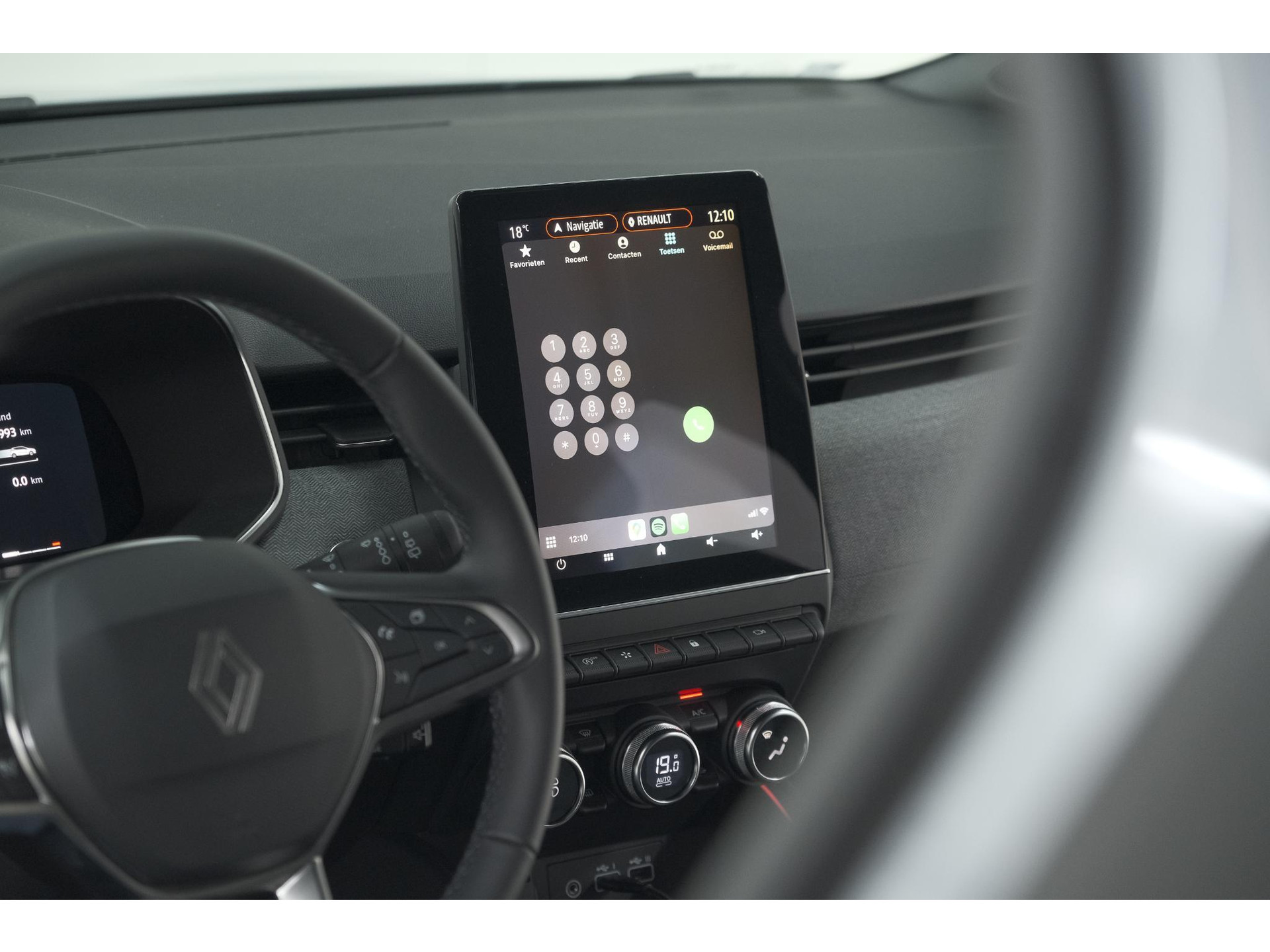 Renault Clio TCe 90 GPF techno | 360 Camera | Adaptieve Cruise Control | Navigatie | 9.3 Inch Groot Scherm