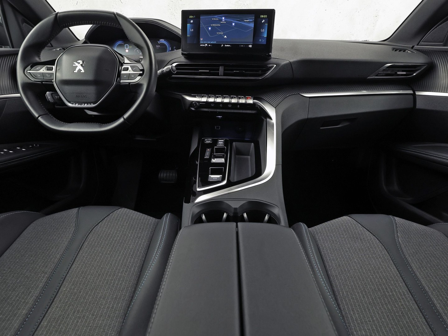 Peugeot 3008 1.6 HYbrid 225 Allure Sport 225Pk Automaat (APPLE CARPLAY, GROOT NAVI, 360 CAMERA, LEDER, SPORTSTOELEN, KEYLESS, GETINT GLAS, ZWART HEMEL, NIEUWSTAAT)