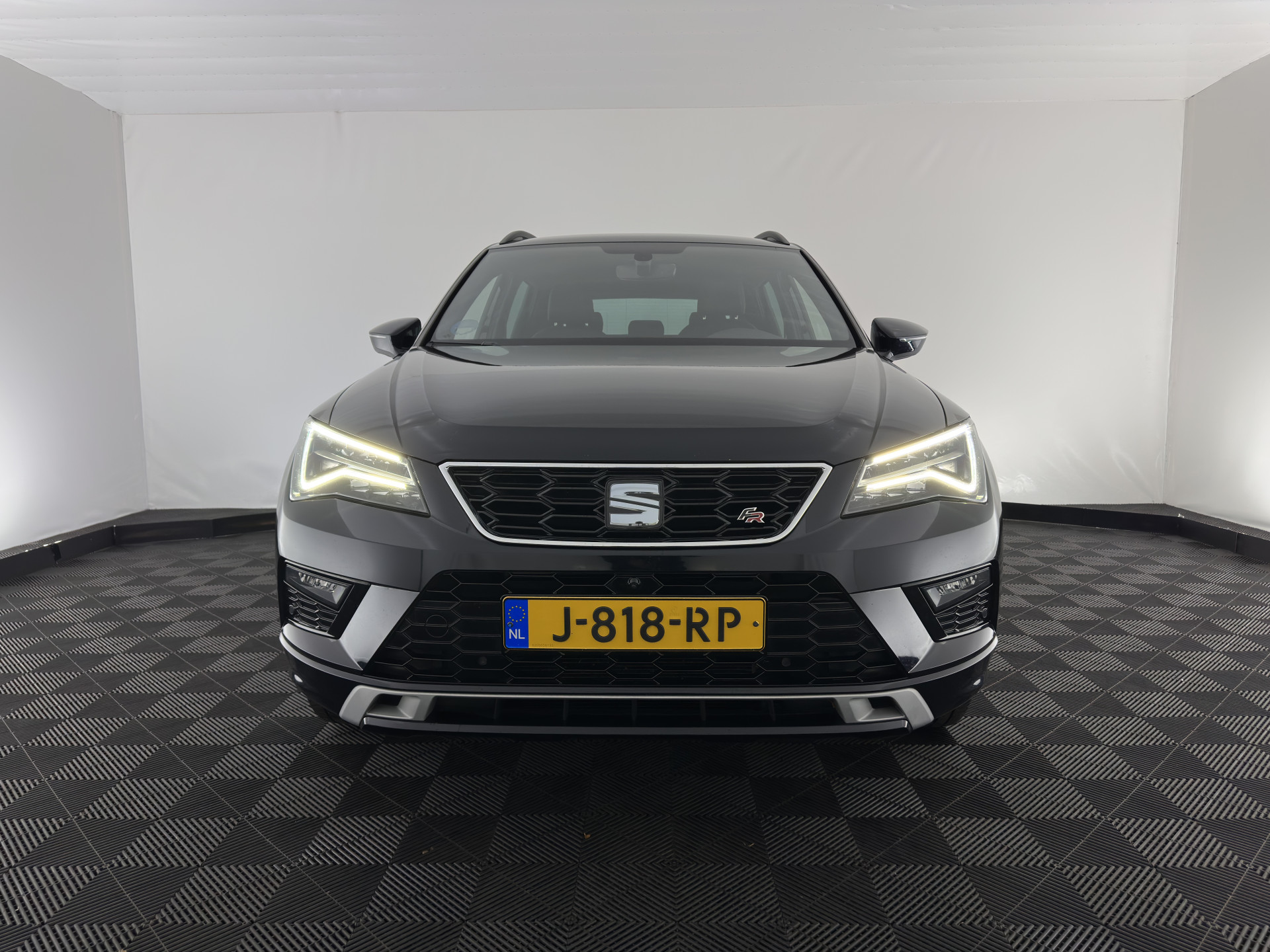 SEAT Ateca 1.5 TSI FR Business Intense (INCL-BTW) *FULL-LED | SPORT-SEATS | NAVI-FULLMAP | LEATHER-MICROFIBRE | CAMERA | KEYLESS | DAB+ | CARPLAY | ECC | PDC | CRUISE | TOWBAR | 18''ALU*