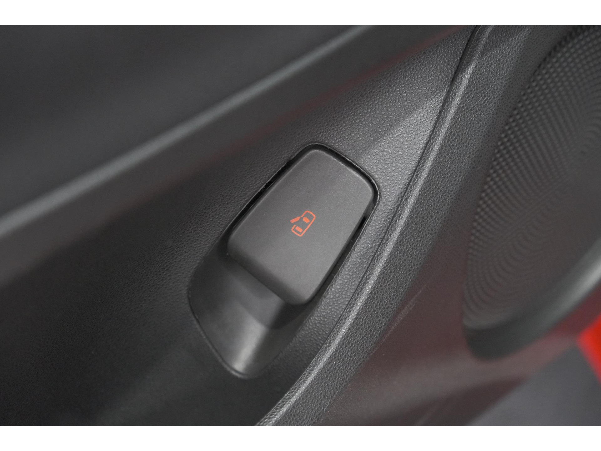 Fiat 500 Urban 42 kWh | SOH 97,9% | 3 Fase | Camera | Apple Carplay | Keyless start
