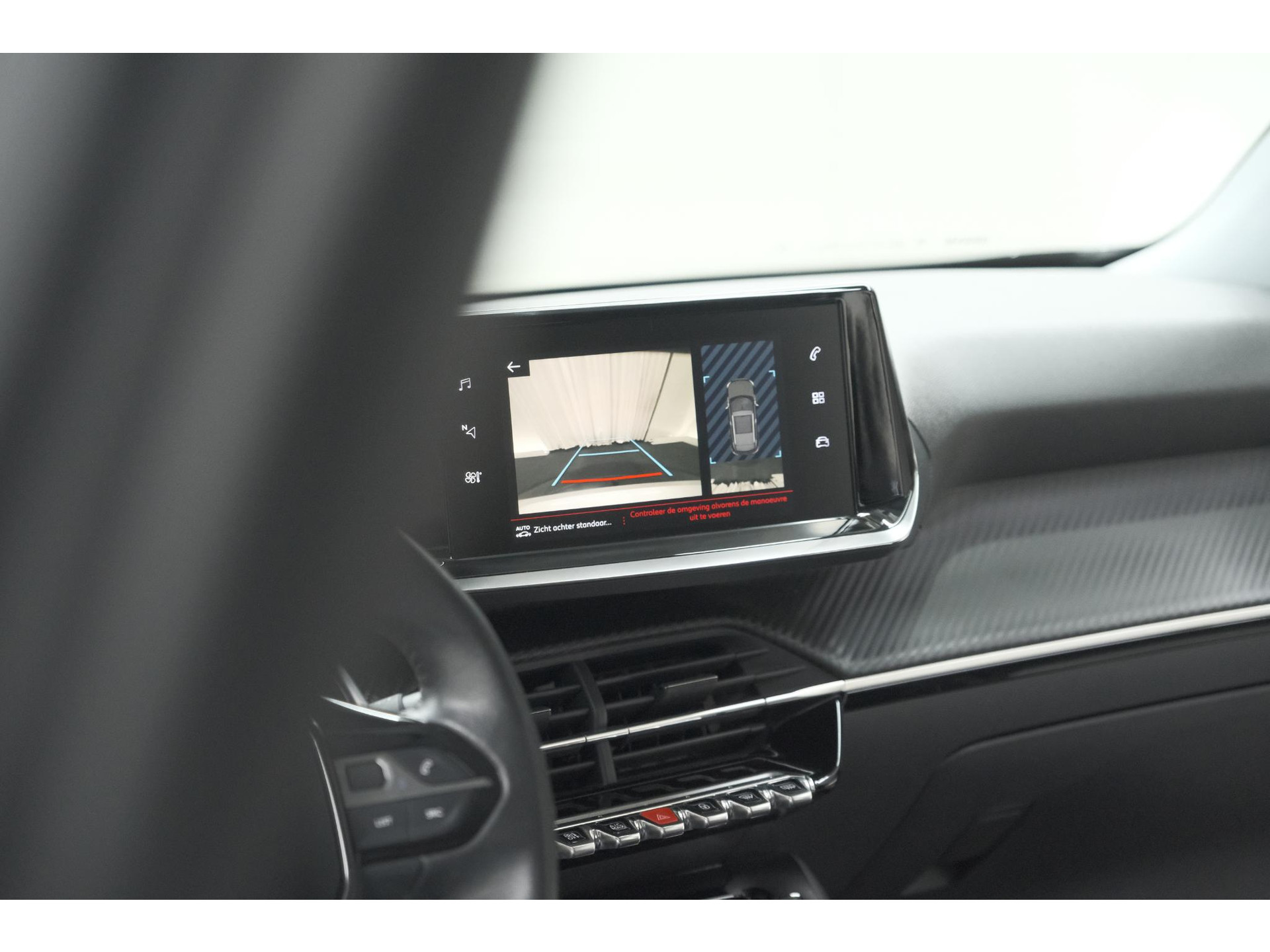 Peugeot 2008 PureTech 130 EAT8 Allure | Trekhaak | Camera | Navigatie | Apple Carplay