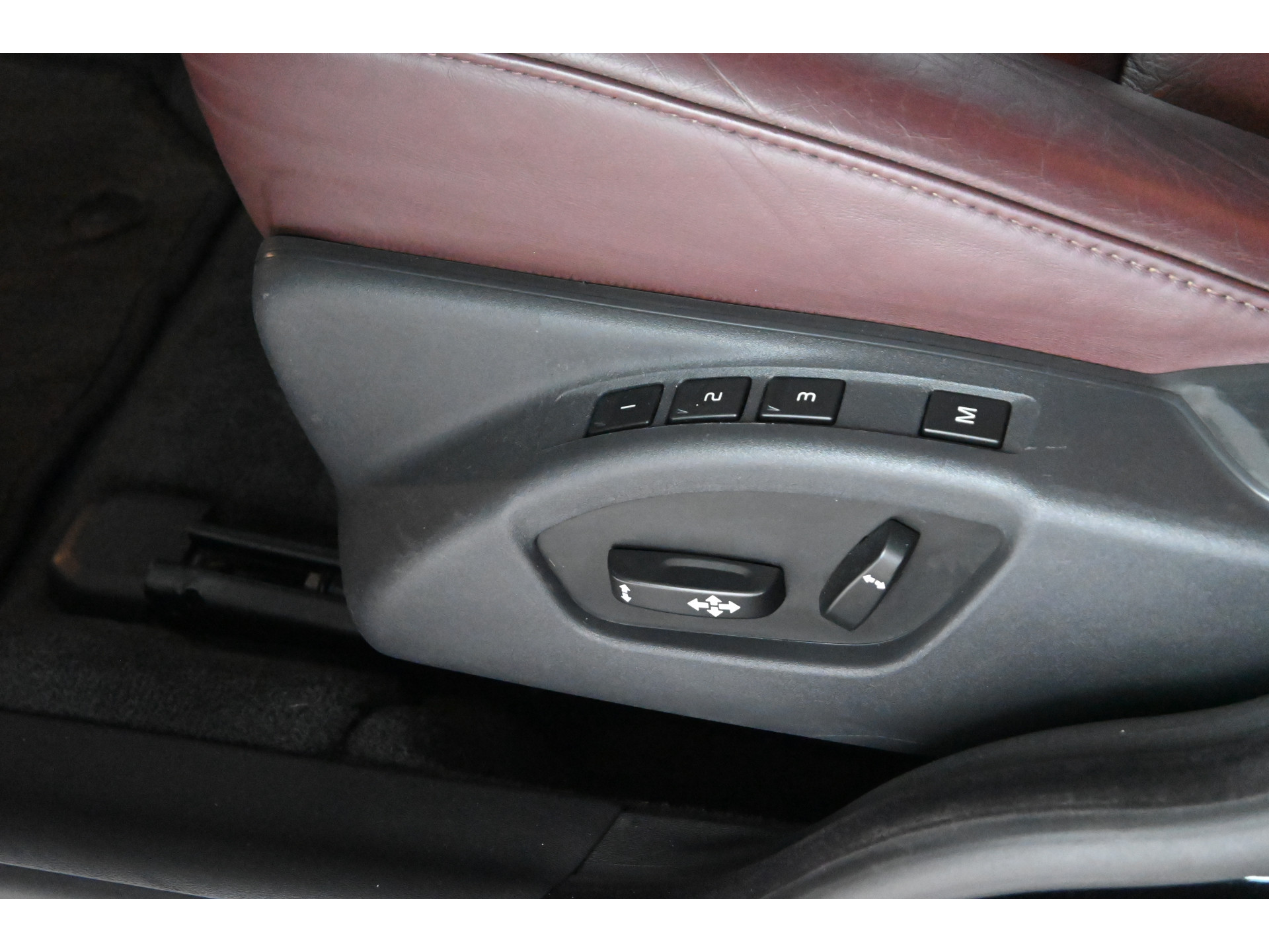 Volvo V70 1.6 T4 Limited Edition Automaat Clima Navigatie Schuif/Kanteldak Goed Onderhouden! Inruil Mogelijk!