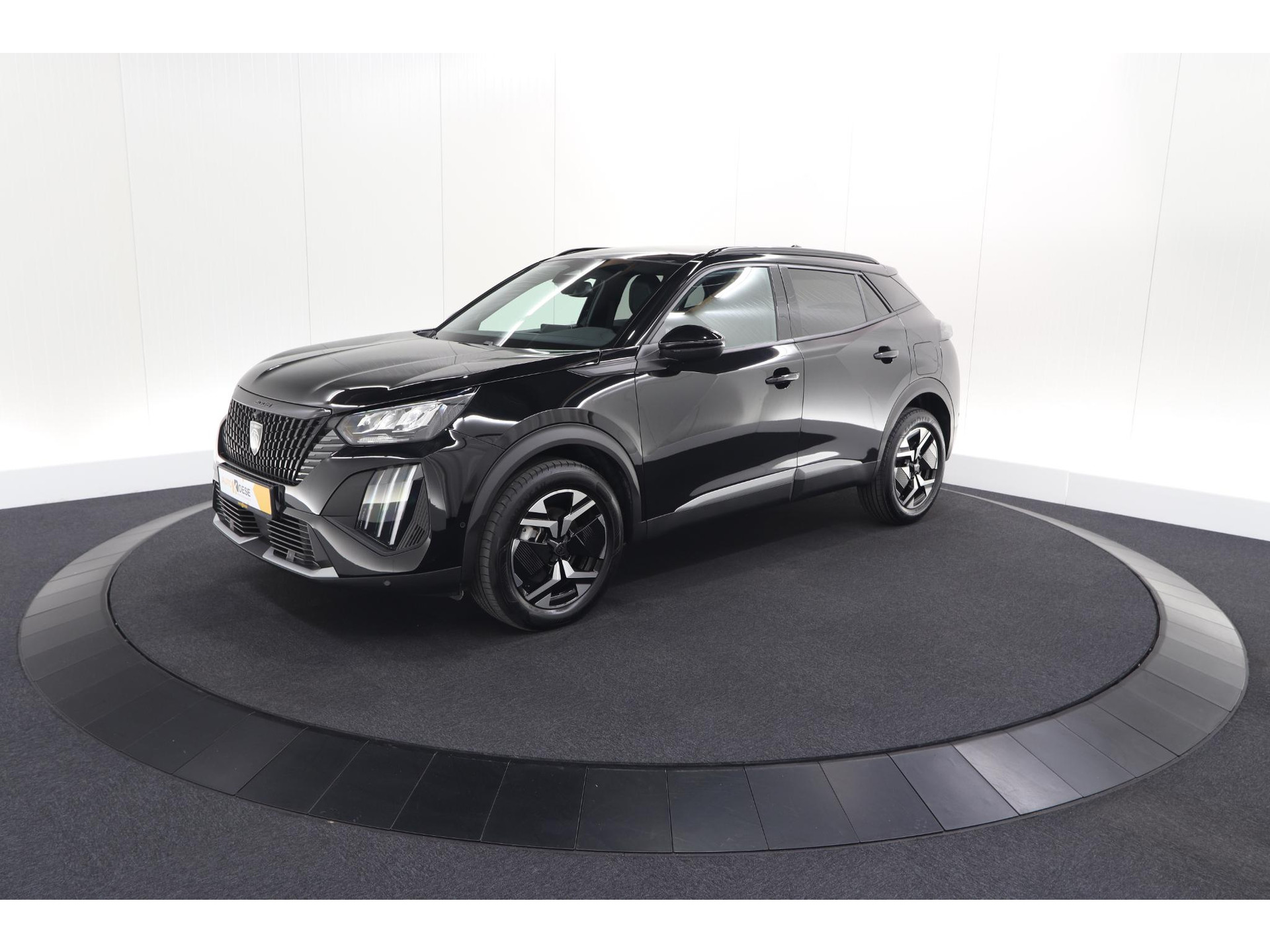 Peugeot 2008 1.2 Hybrid 145 Allure | 360 Camera | Adaptieve Cruise Control | Navigatie | Dodehoekdetectie