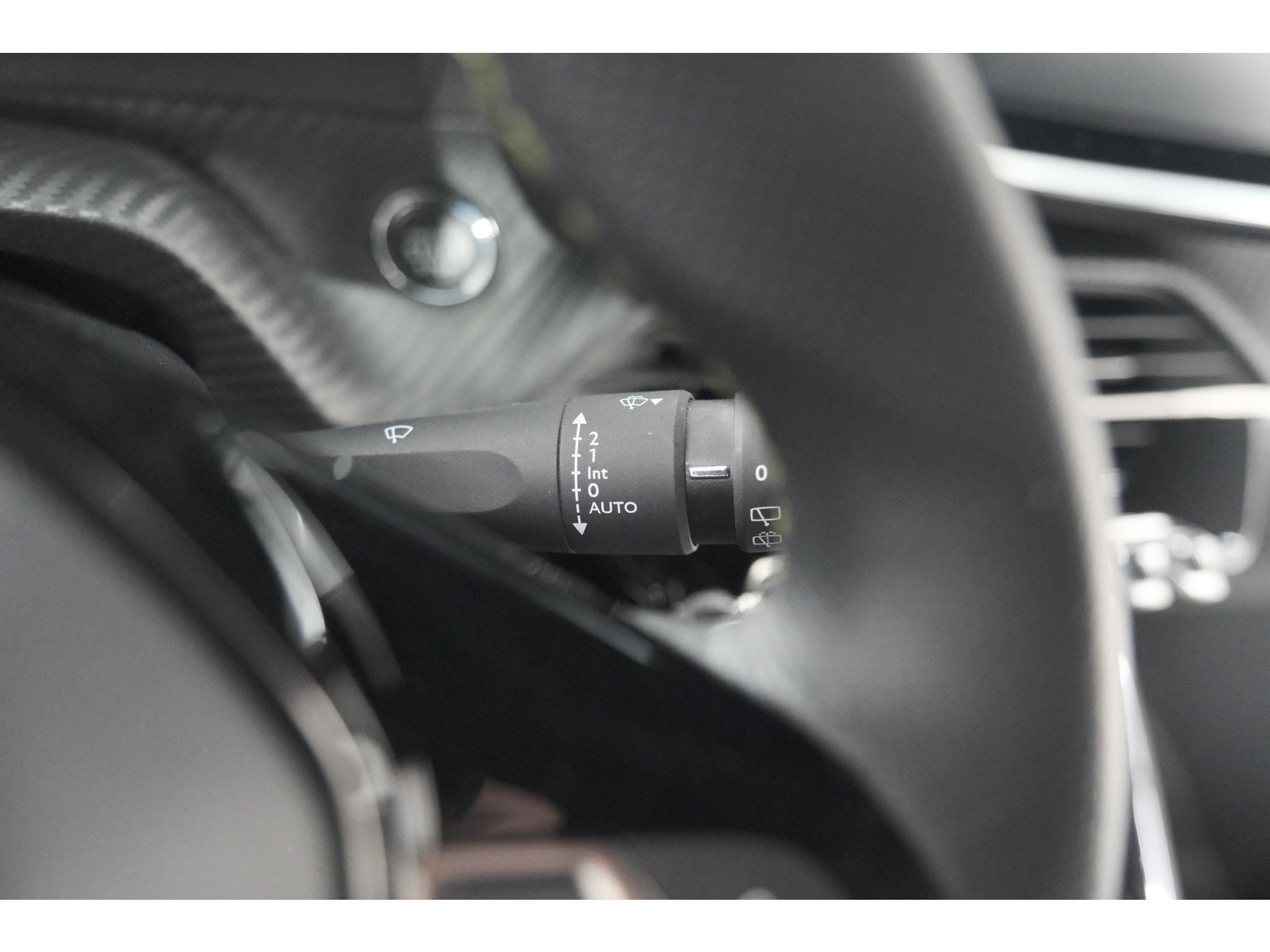 Peugeot 208 PureTech 100 GT | Camera | Adaptieve Cruise Control | Navigatie | Apple Carplay