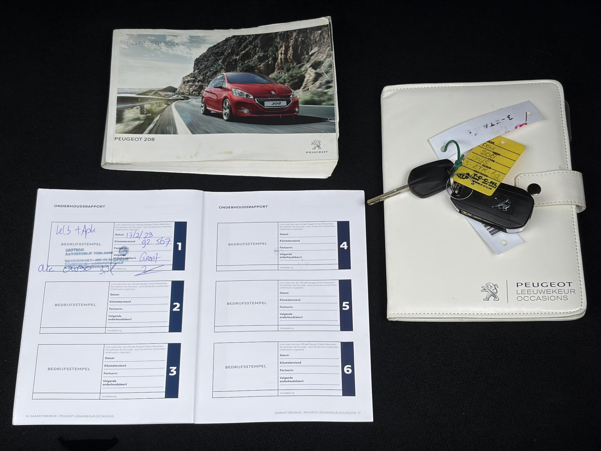 Peugeot 208 1.2 PureTech Style Pack 1e Eigenaar l Navi l Clima l Cruise l 5 Deurs l Lm velgen l Pdc l N.A.P l Apk tot 04-2027