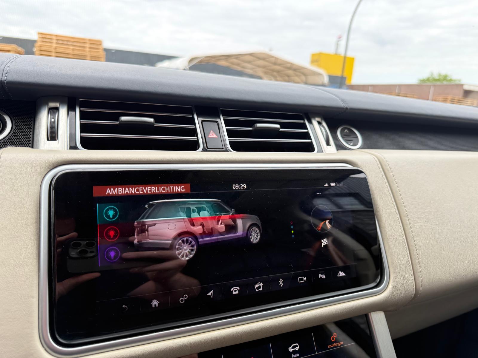 Land Rover Range Rover 3.0 TDV6 Autobiography | 3/6/12MND GARANTIE | PANO | SFEER | CARPLAY | NAVI | STOELMASSAGE | ACC | TREKHAAK |