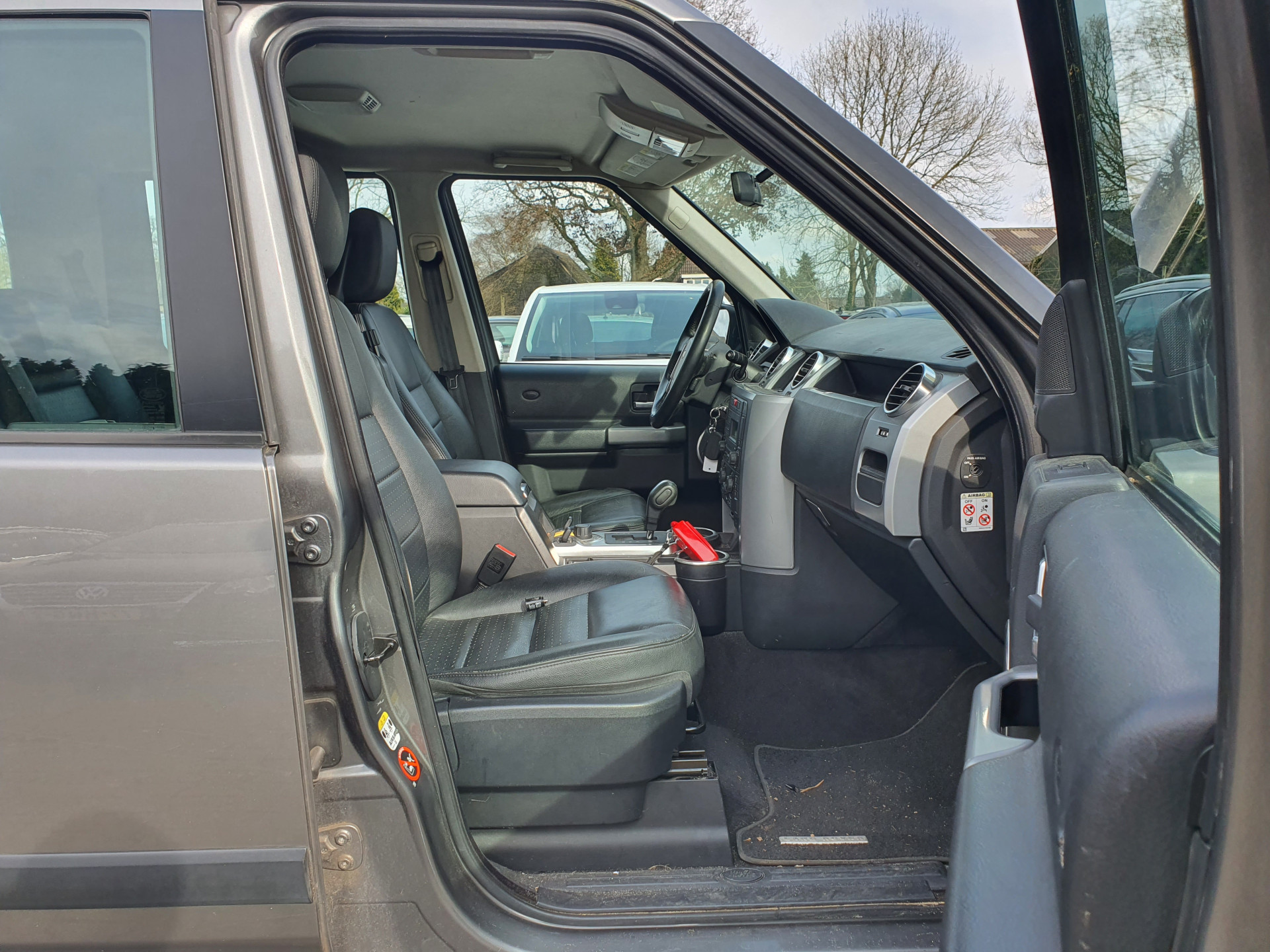 Land Rover Discovery 2.7 TdV6 SE  Climate-Pack [⚠️] Aut. *NAVI-FULLMAP | HARMAN/KARDON-AUDIO | WINDSOR-LUXURY-LEATHER | ELECTRIC-WINCH | ECC | AIR-SUSPENSION | PDC | CRUISE | COMFORT-SEATS | 18"ALU* ! LEES DE ADVERTENTIE GOED !