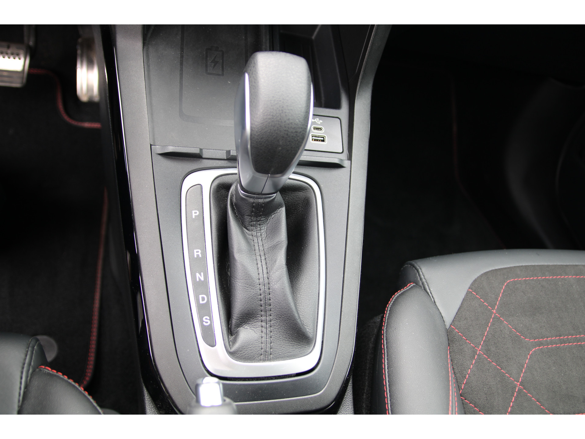 Ford Puma 1.0 EcoBoost 125 PK Hybrid Automaat ST-Line X WINTER PACK | BLIS | CAMERA |