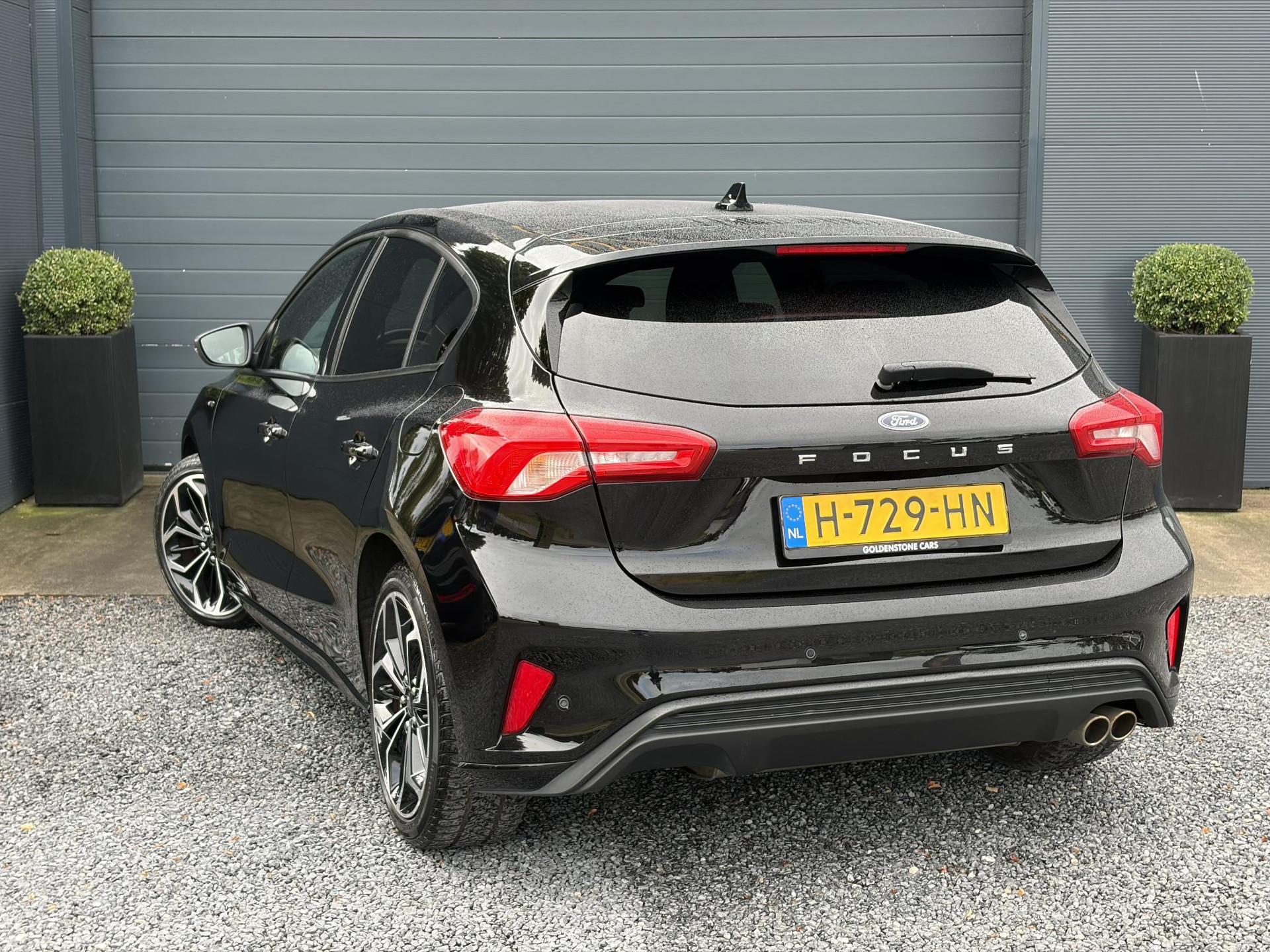 Ford Focus 1.0 EcoBoost ST Line Business 2e Eigenaar l Navi l Clima l Cruise l 125pk l Keyless l Pdc V+A l 18 '' Lmv  l N.A.P l Apk tot 02-2028
