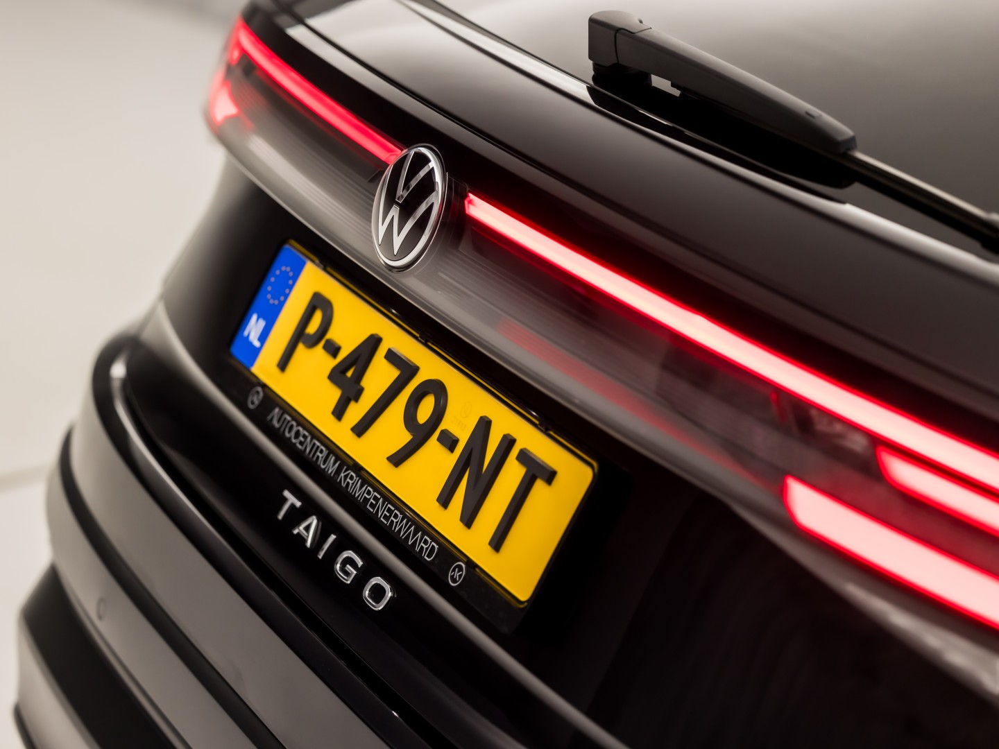 Volkswagen Taigo 1.0 TSI Sport (PANORAMADAK, 1e EIGENAAR, VIRTUAL COCKPIT, APPLE CARPLAY, GROOT NAVI, CLIMATE, STOELVERWARMING, SPORTSTOELEN, GETINT GLAS, IQ LIGHT, NIEUWSTAAT)