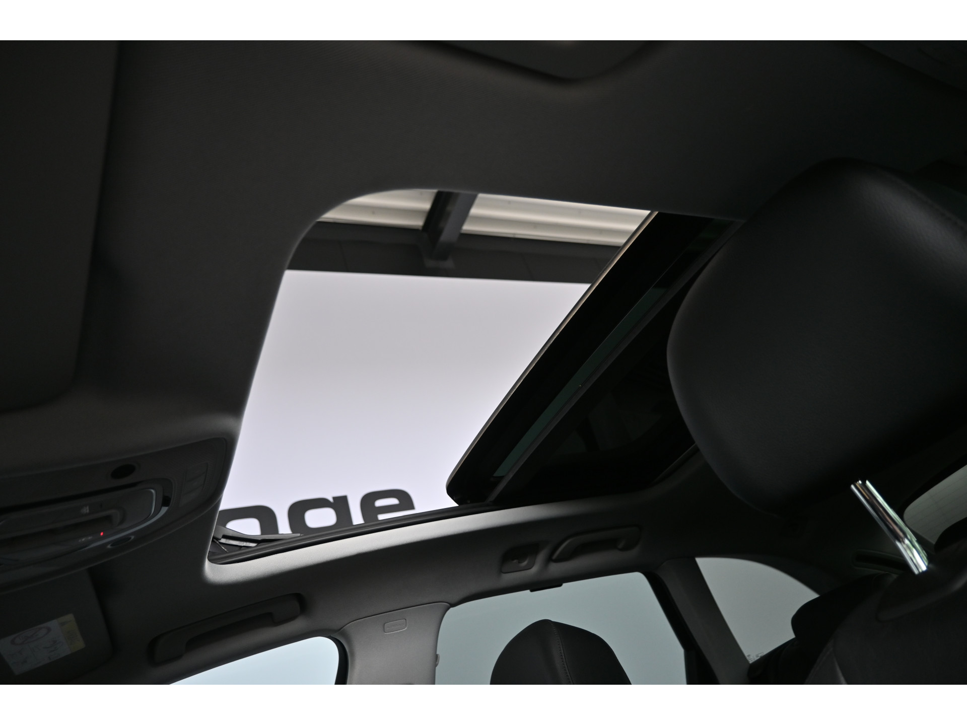 Audi A4 Avant 2.0 TFSI quattro S-Line Automaat Navigatie Panoramadak Adaptief Matrix LED Goed Onderhouden! Inruil Mogelijk!
