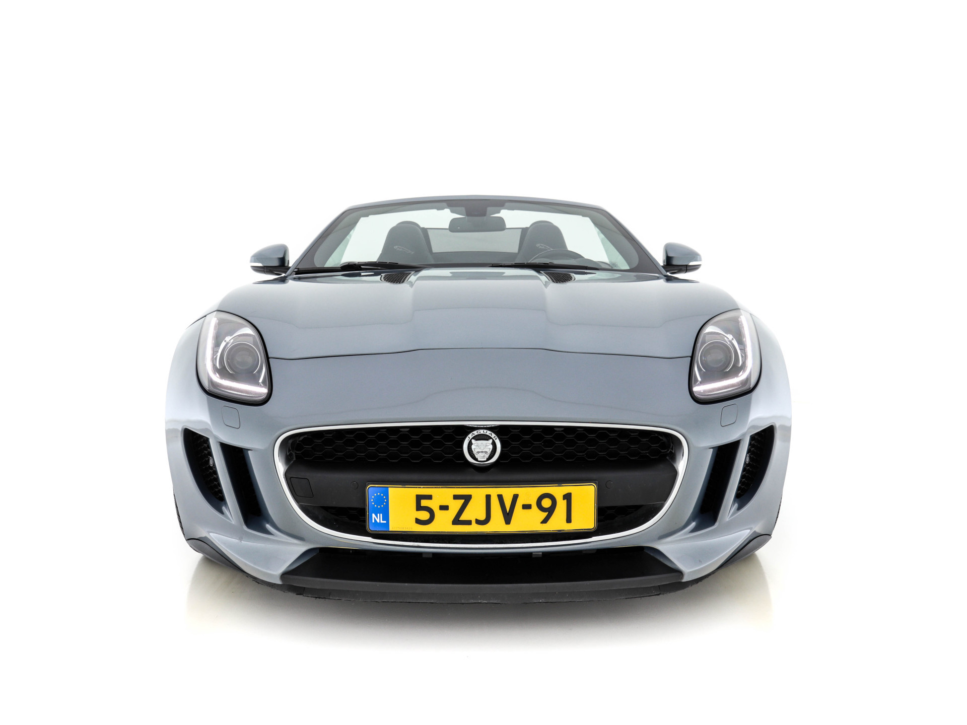 Jaguar F-TYPE 3.0 V6 Convertible Aut. *LEATHER | BI-XENON | NAVI-FULLMAP | CAMERA | MEMORY-PACK | KEYLESS | DAB | SHIFT-PADDLES | ECC | HEATED-SPORTSEATS | PDC | AIRSCARF | CRUISE | 19"ALU*