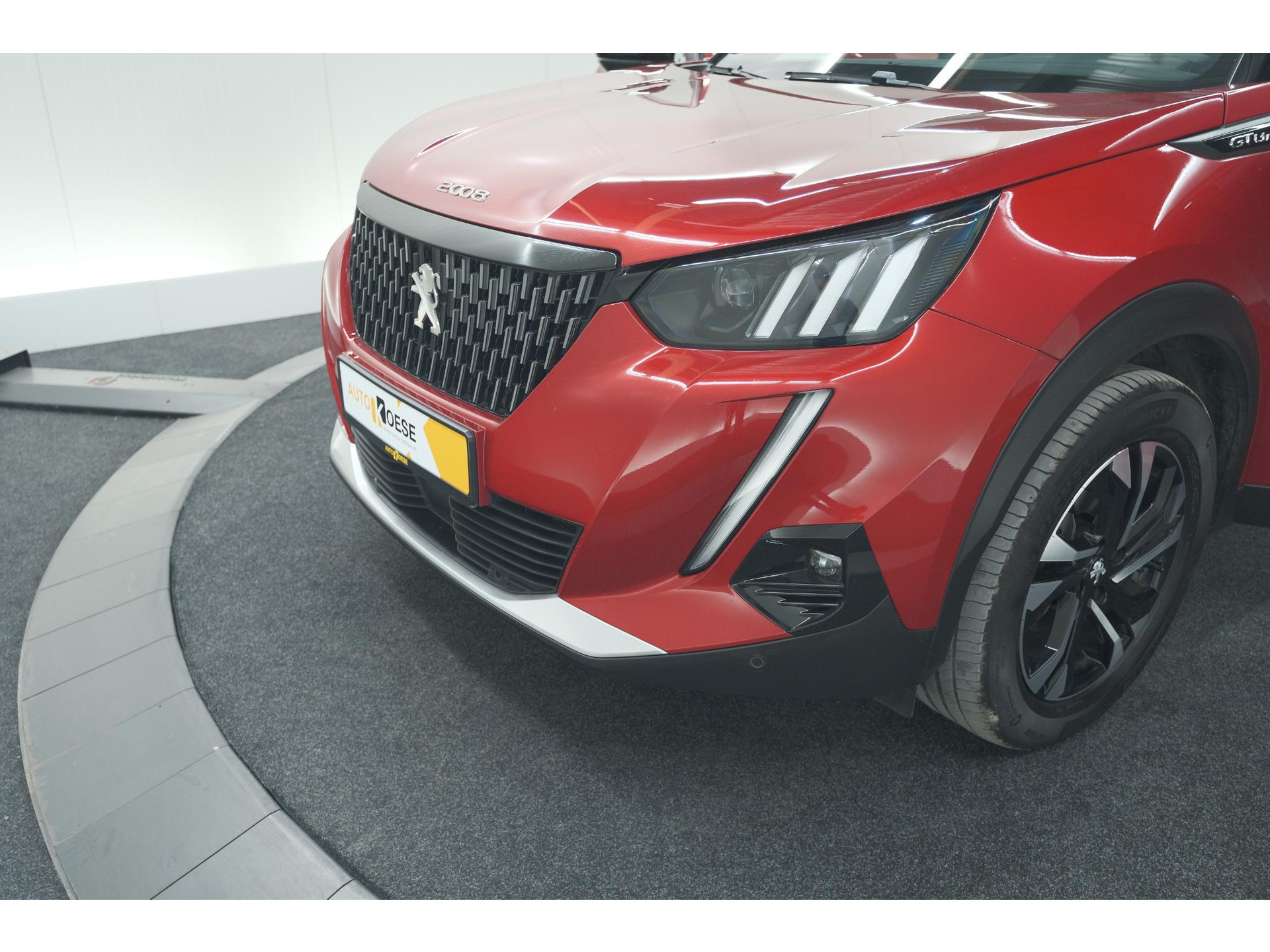 Peugeot 2008 PureTech 130 GT-Line | Trekhaak | Camera | Apple Carplay | Parkeersensoren