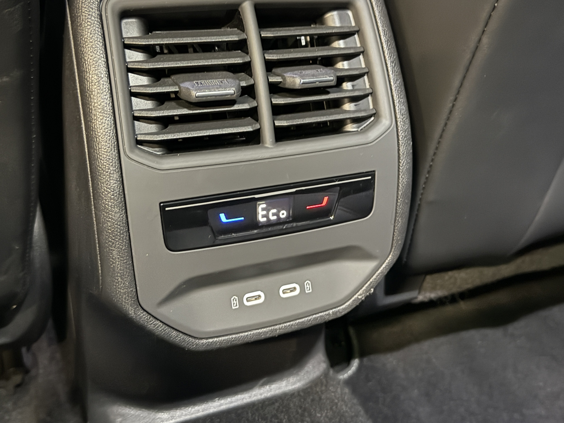 SEAT Leon 1.4 TSI eHybrid PHEV FR Business Intense | Keyless | Apple Carplay | Stoel/Stuurverwarming | Camera