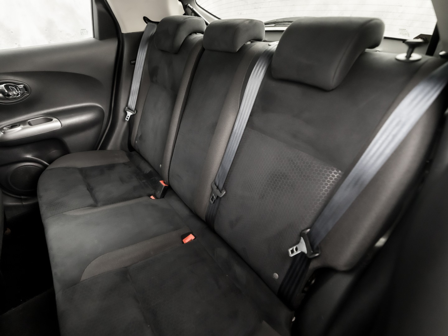 Nissan Juke 1.6 DIG-T Tekna (NAVIGATIE, CLIMATE, CAMERA, GETINT GLAS, KEYLESS, SPORTSTOELEN, LM VELGEN, CRUISE, NIEUWSTAAT)