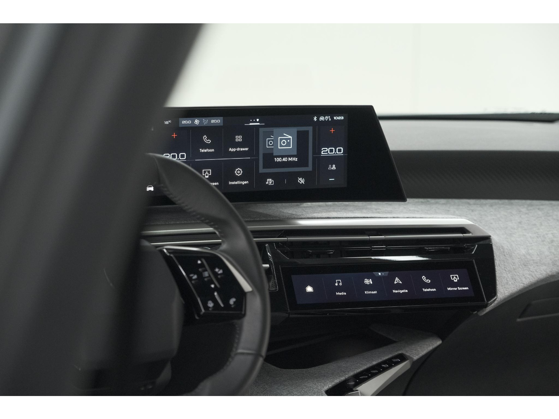 Peugeot 5008 Hybrid 136 e-DCS6 Allure | 7 Zitplaatsen | Camera | Stoelverwarming | Panoramic Navigation pack