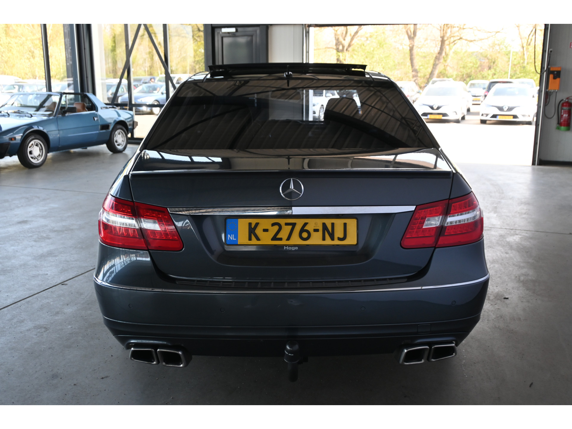 Mercedes-Benz E-klasse 500 Elegance V8 Automaat Clima Panoramadak Trekhaak PDC Stoelverwarming Cruise control Goed Onderhouden! Inruil Mogelijk!