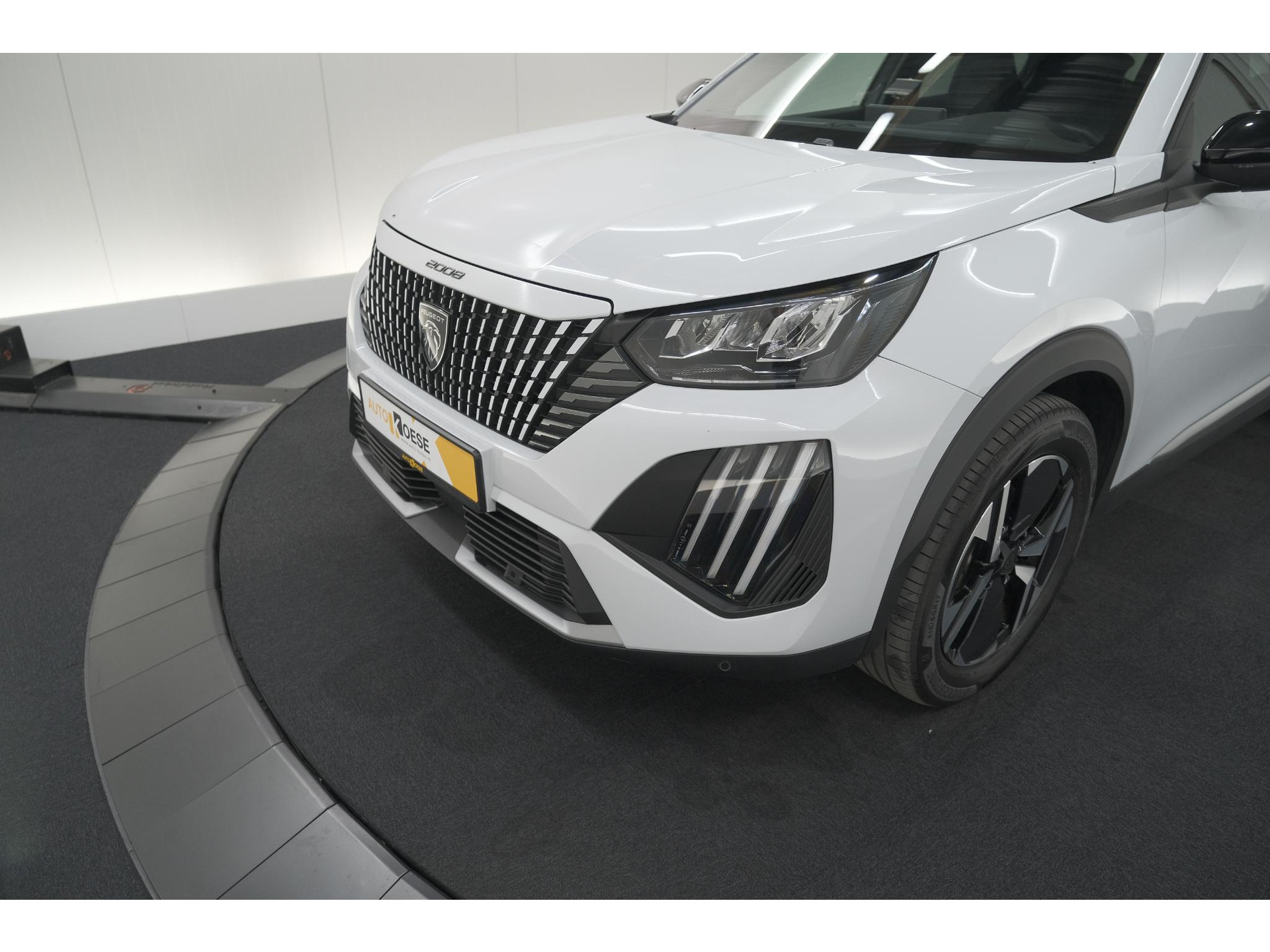 Peugeot 2008 1.2 Hybrid 145 Allure | Apple Carplay | Climate Control | Parkeersensoren Voor + Achter