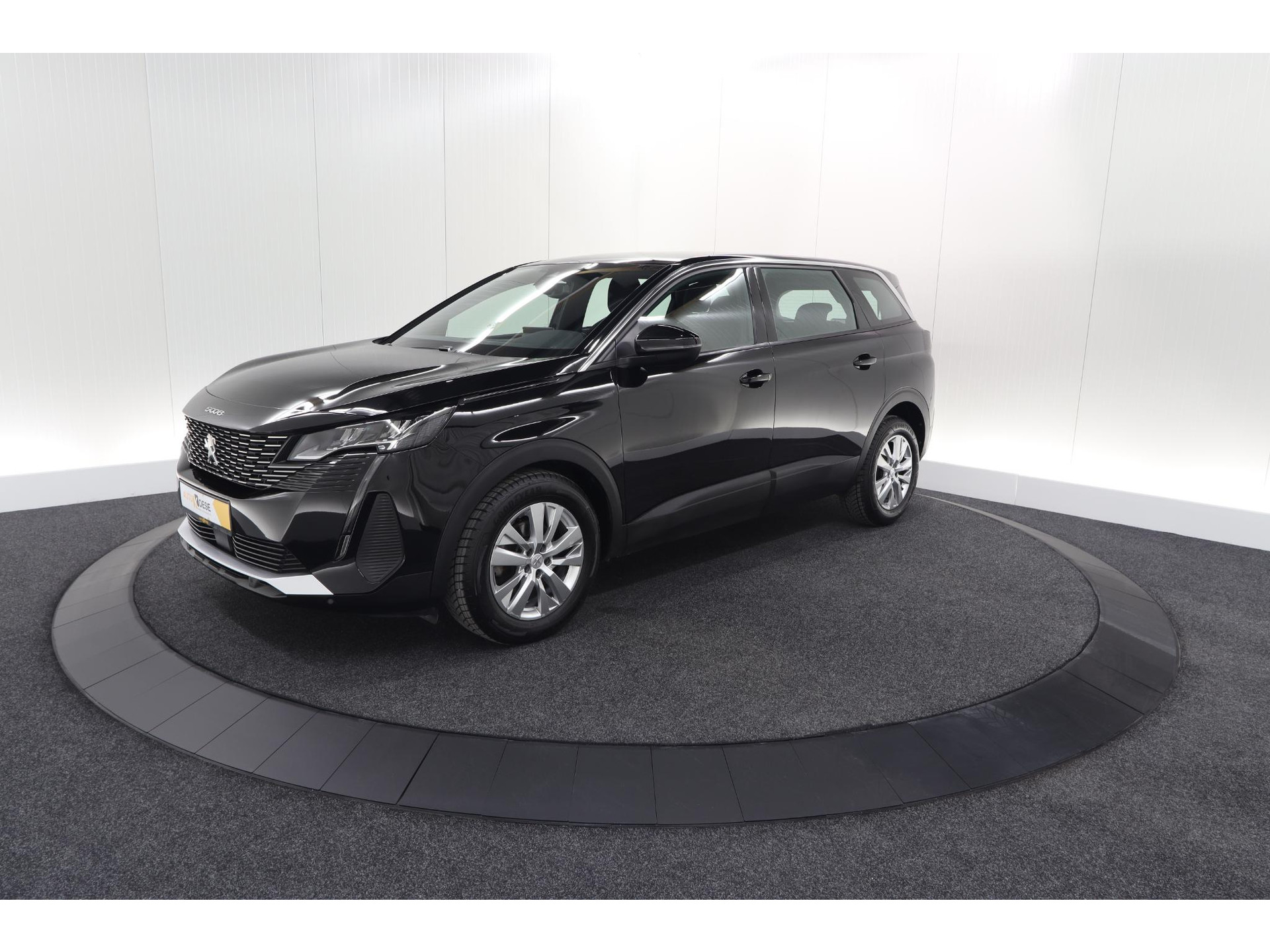 Peugeot 5008 PureTech 130 EAT8 Active Pack Business | 7 Zitplaatsen | Camera | Navigatie | Apple Carplay | Parkeersensoren
