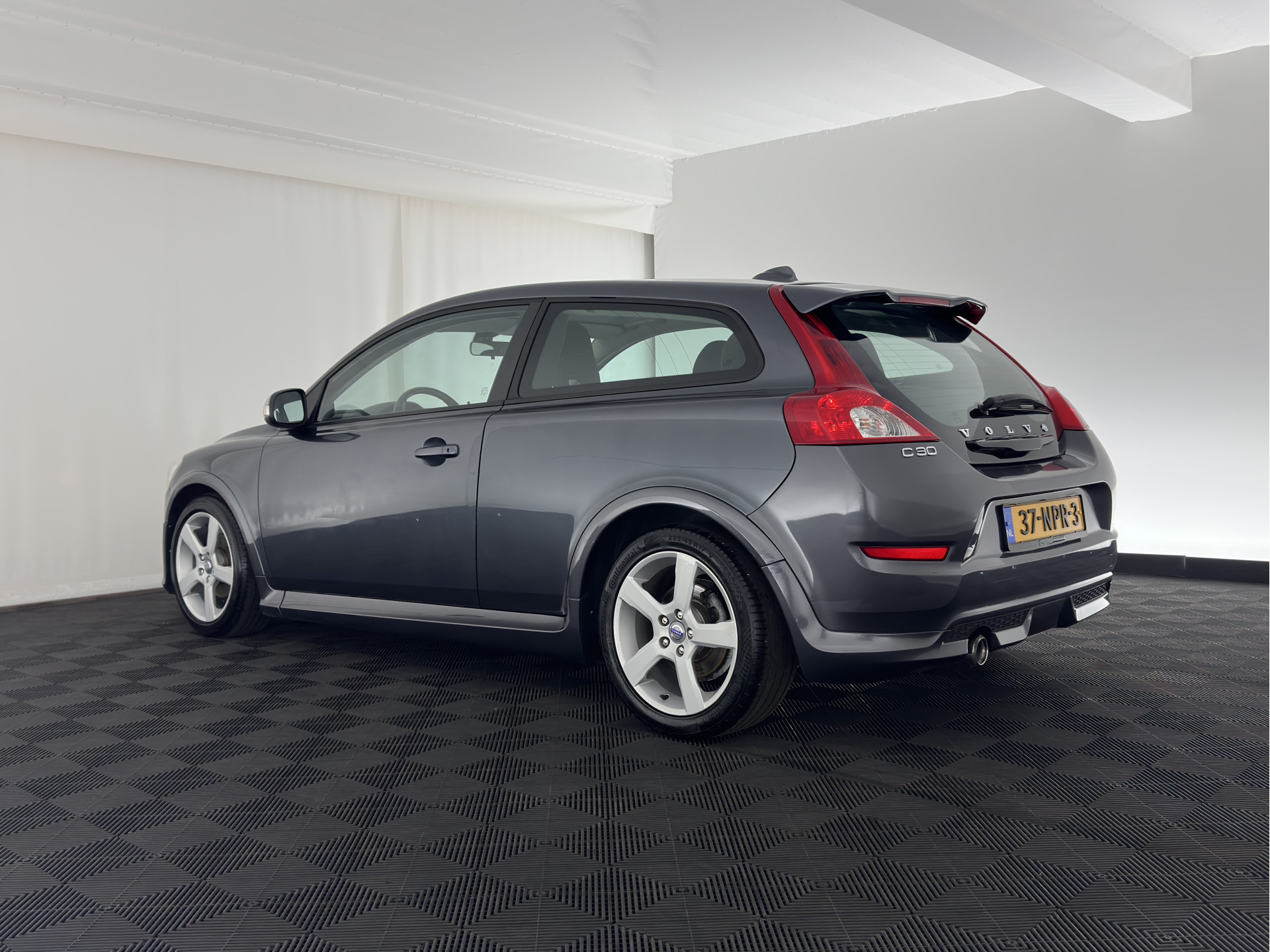 Volvo C30 1.6 D2 R-Design (INCL-BTW) *LEATHER-FABRIC | SPORT-SEATS | ECC | PDC | CARBON-INLAY | CRUISE | 17''ALU*