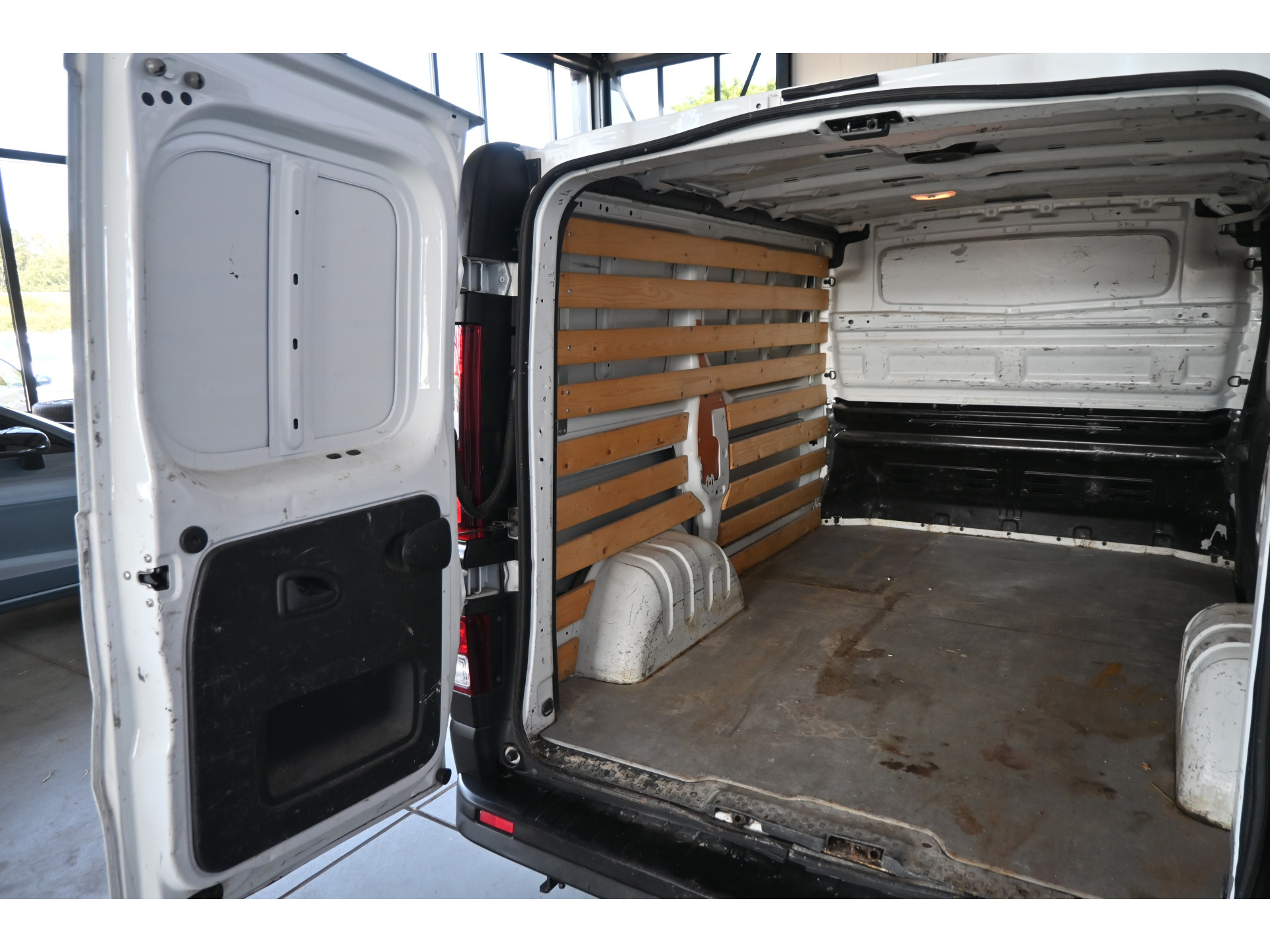 Renault Trafic 1.6 dCi T27 L1H1 Générique BTW Nap Airco Trekhaak Elektrisch Pakket Inruil Mogelijk!